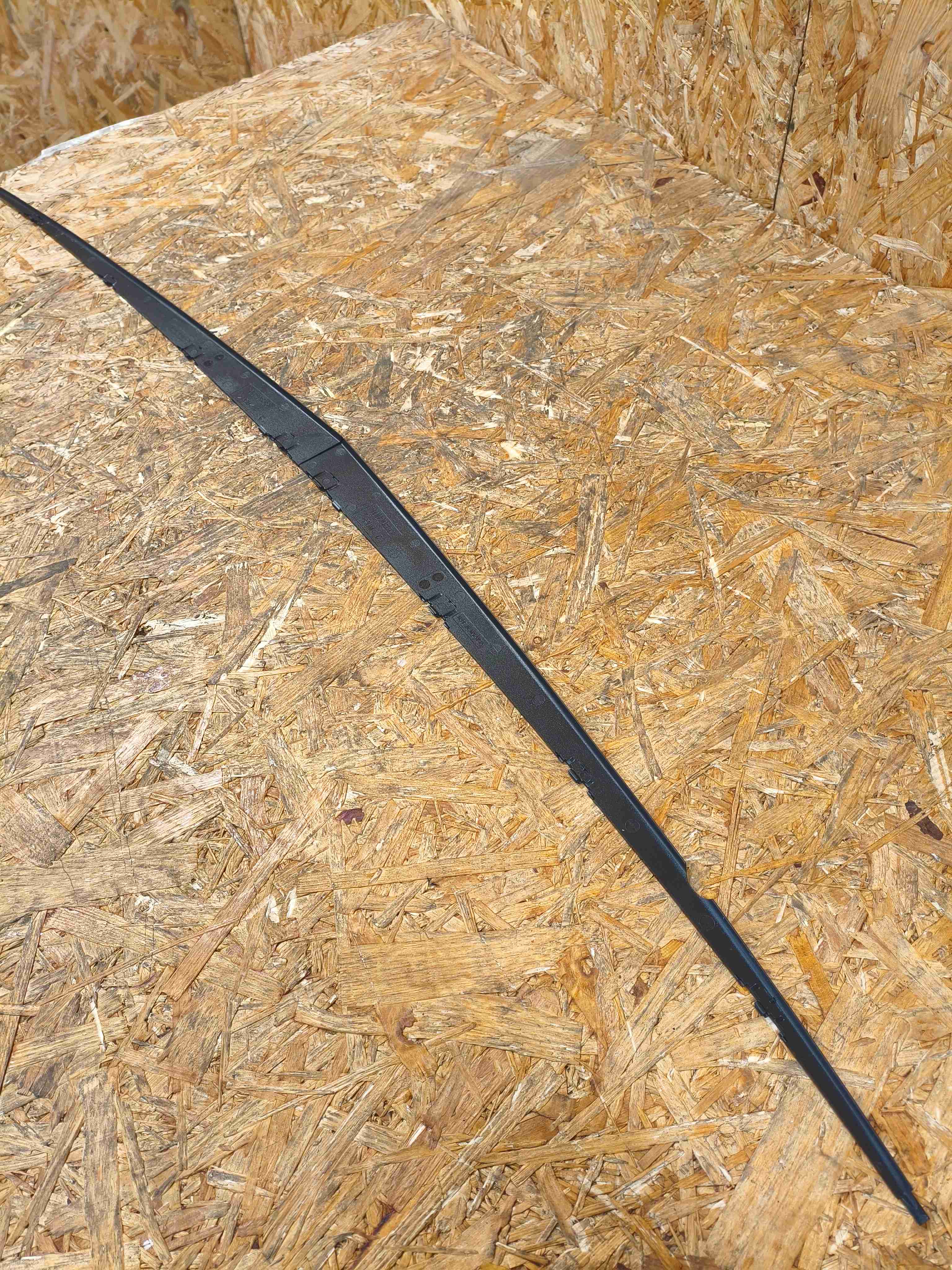 Уплотнитель стекла/двери Porsche Panamera 180226-112