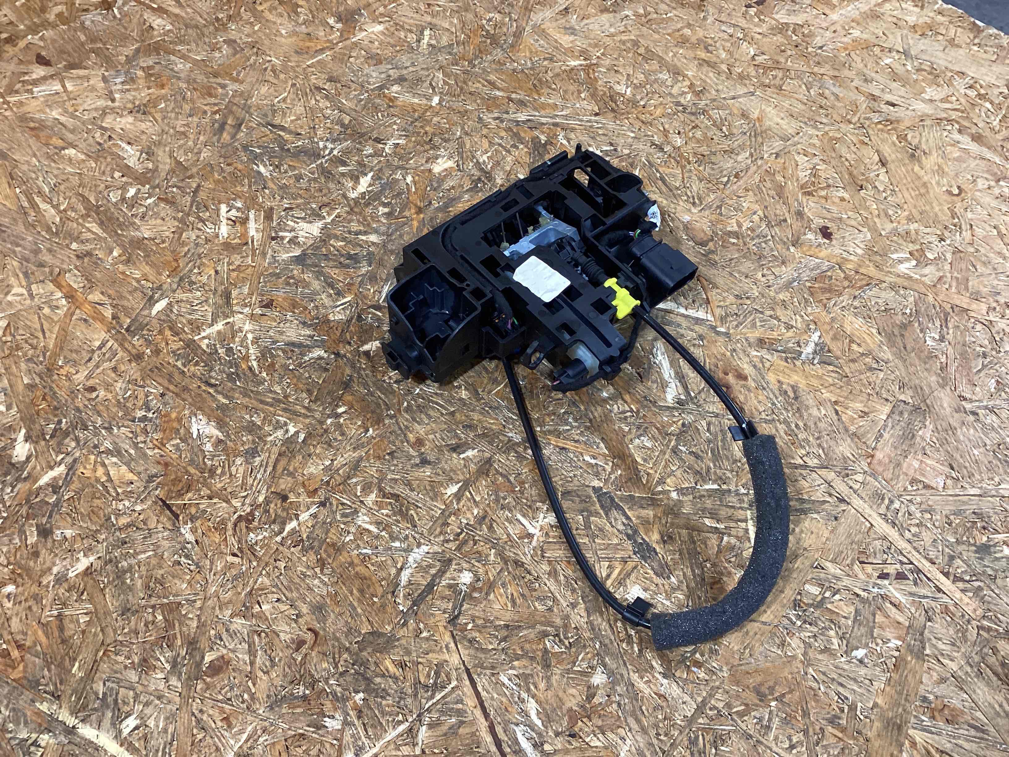 Замок двери передней левой Porsche 911 180226-116