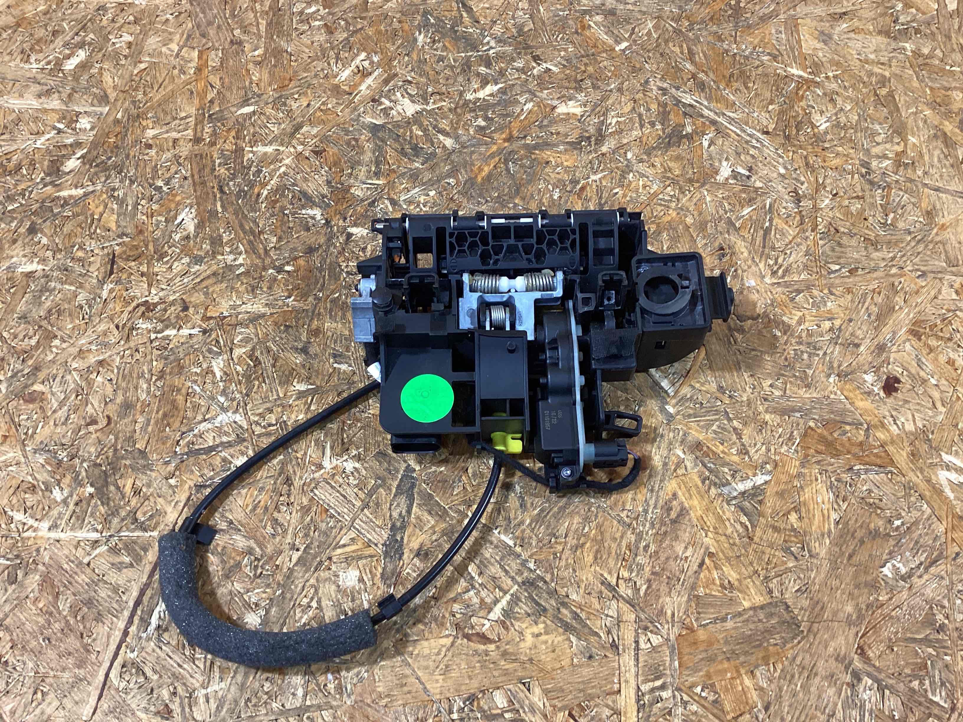 Замок двери передней левой Porsche 911 180226-116