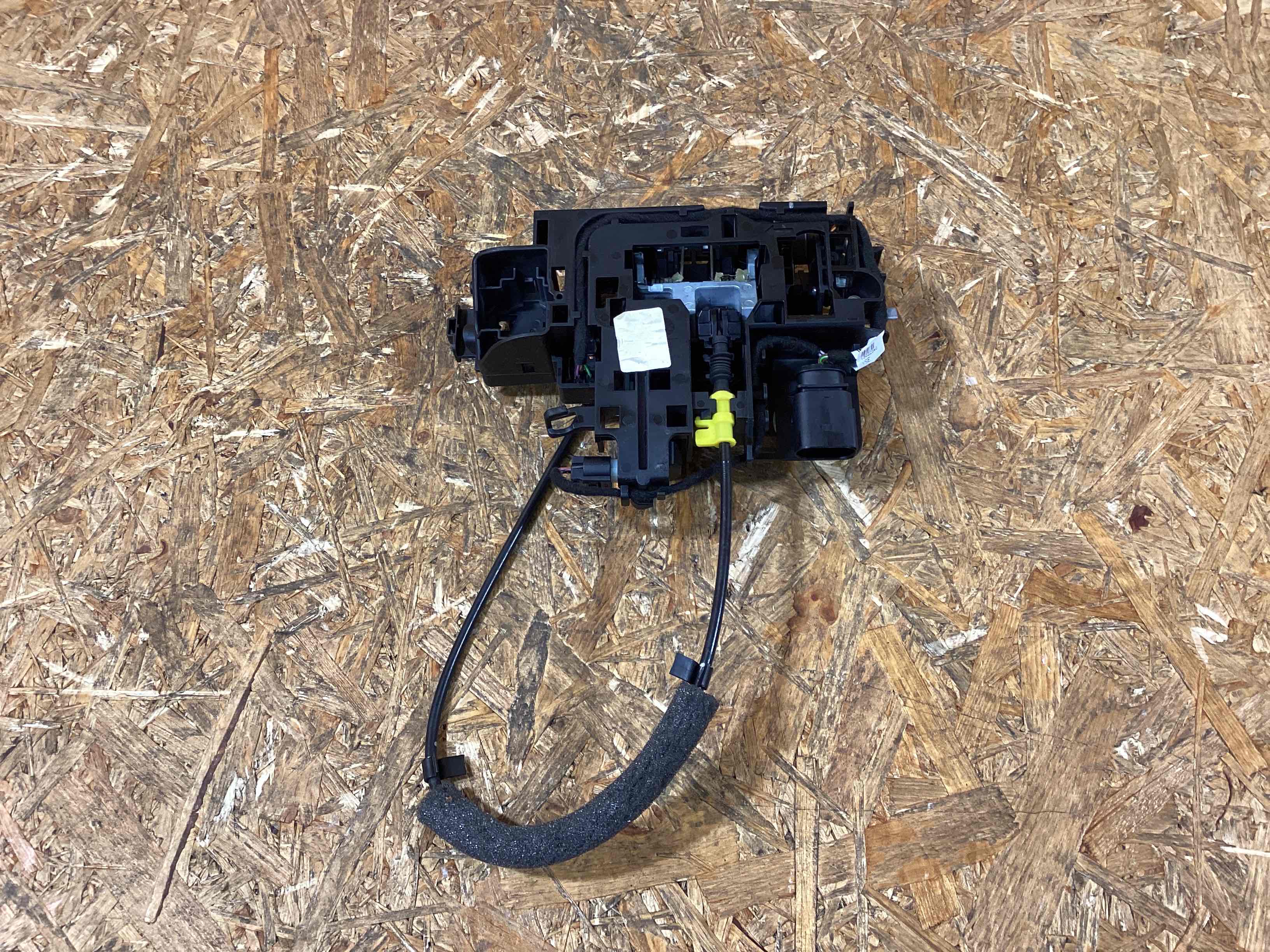 Замок двери передней левой Porsche 911 180226-116