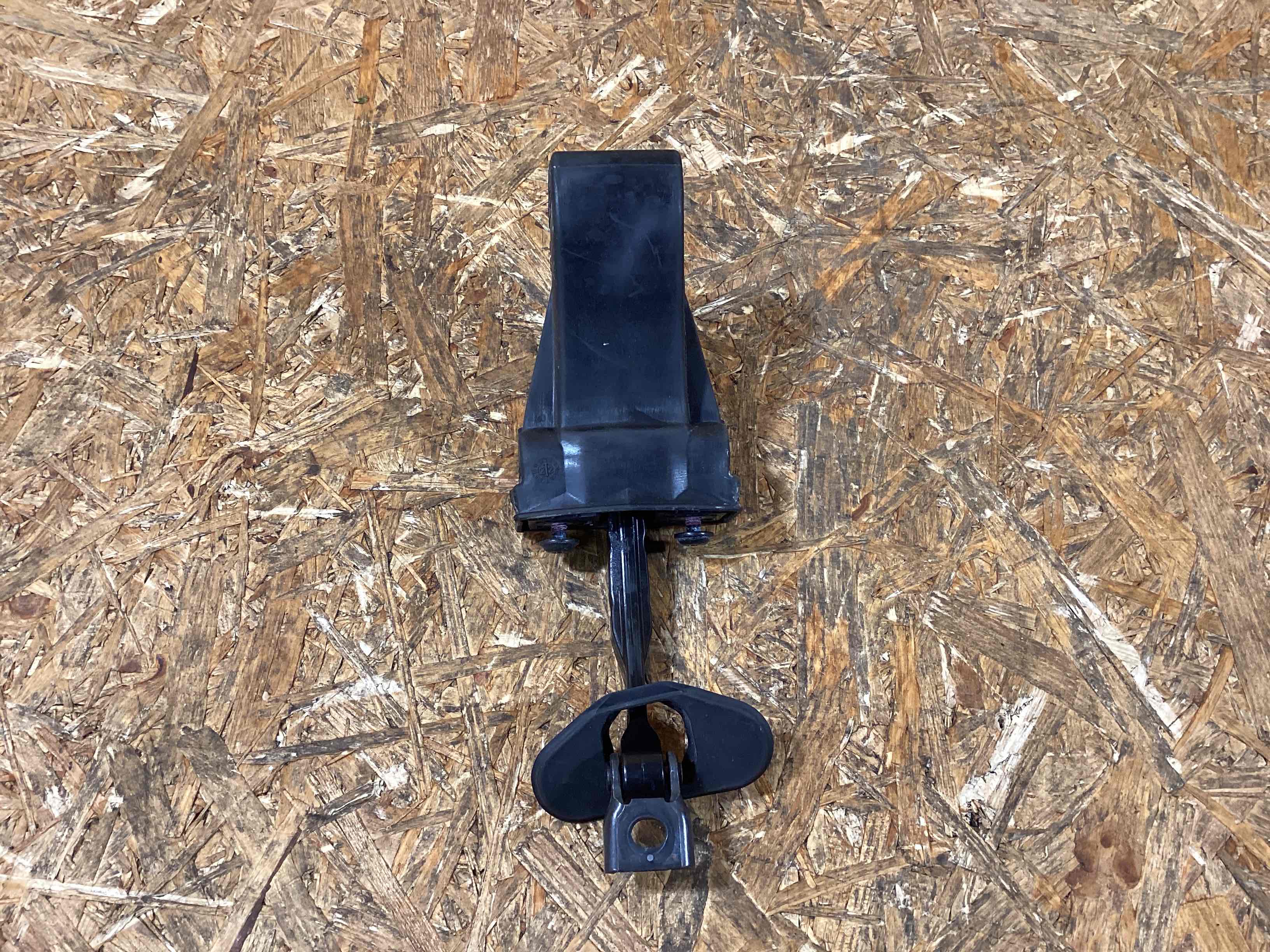 Ограничитель открывания двери Porsche 911 180226-119