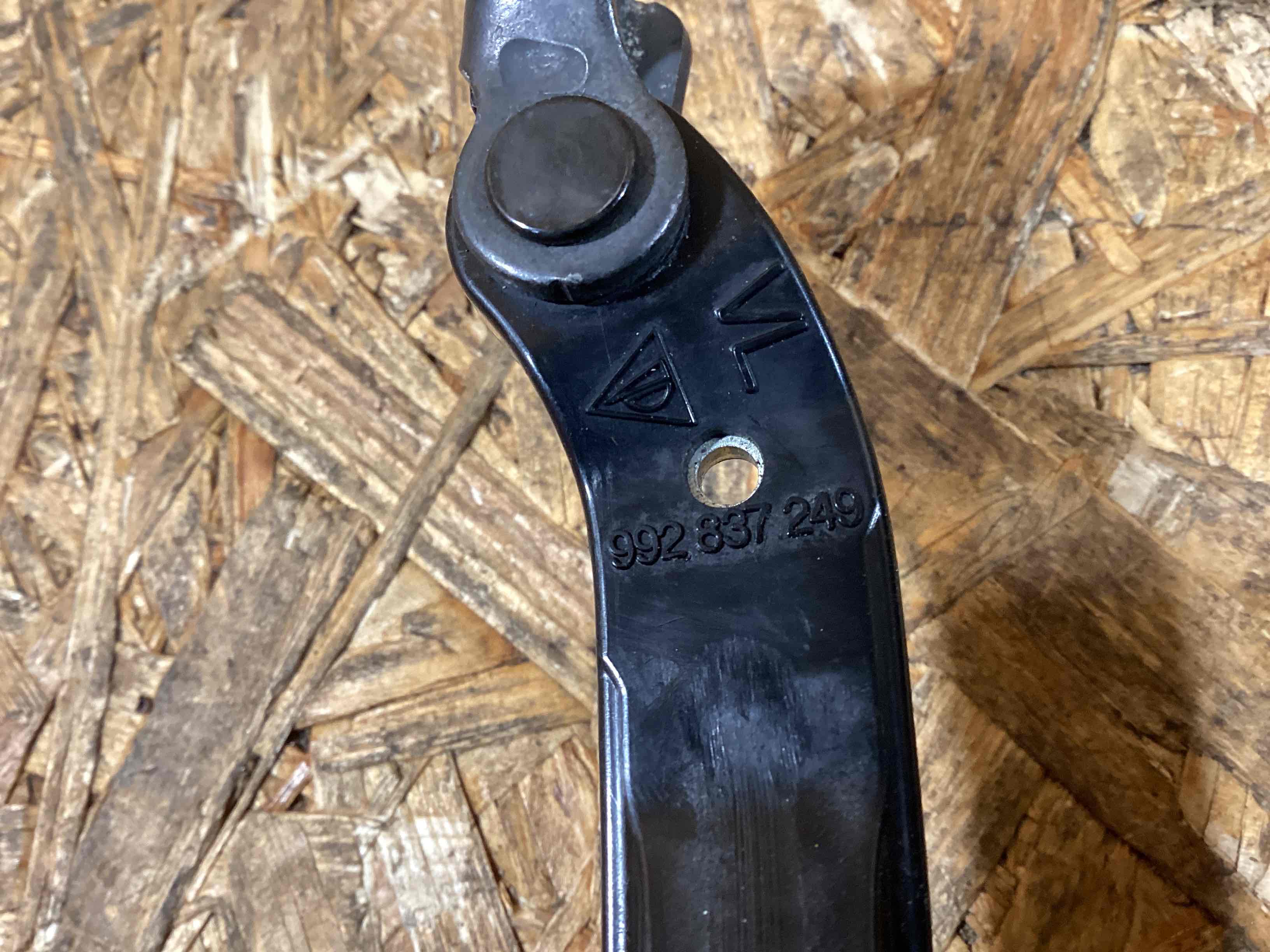 Ограничитель открывания двери Porsche 911 180226-119