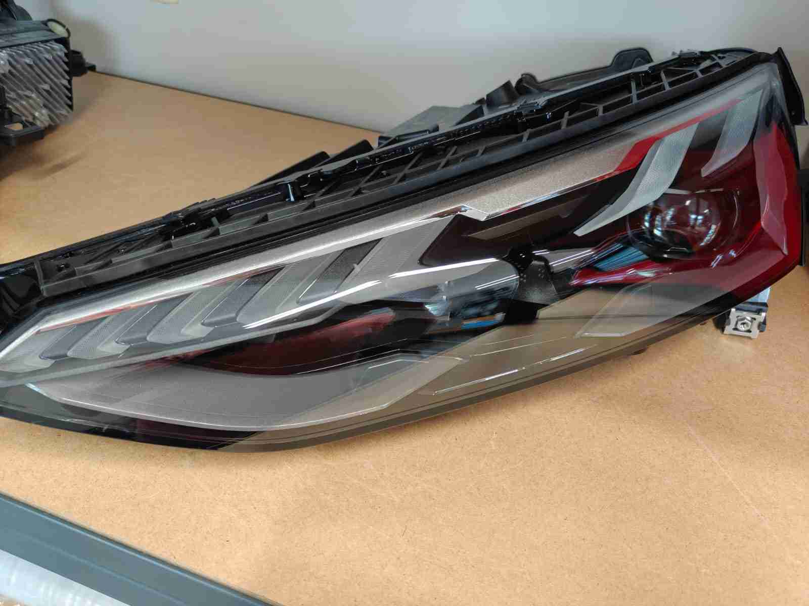 Фара левая Audi E-TRON GT 180626-118