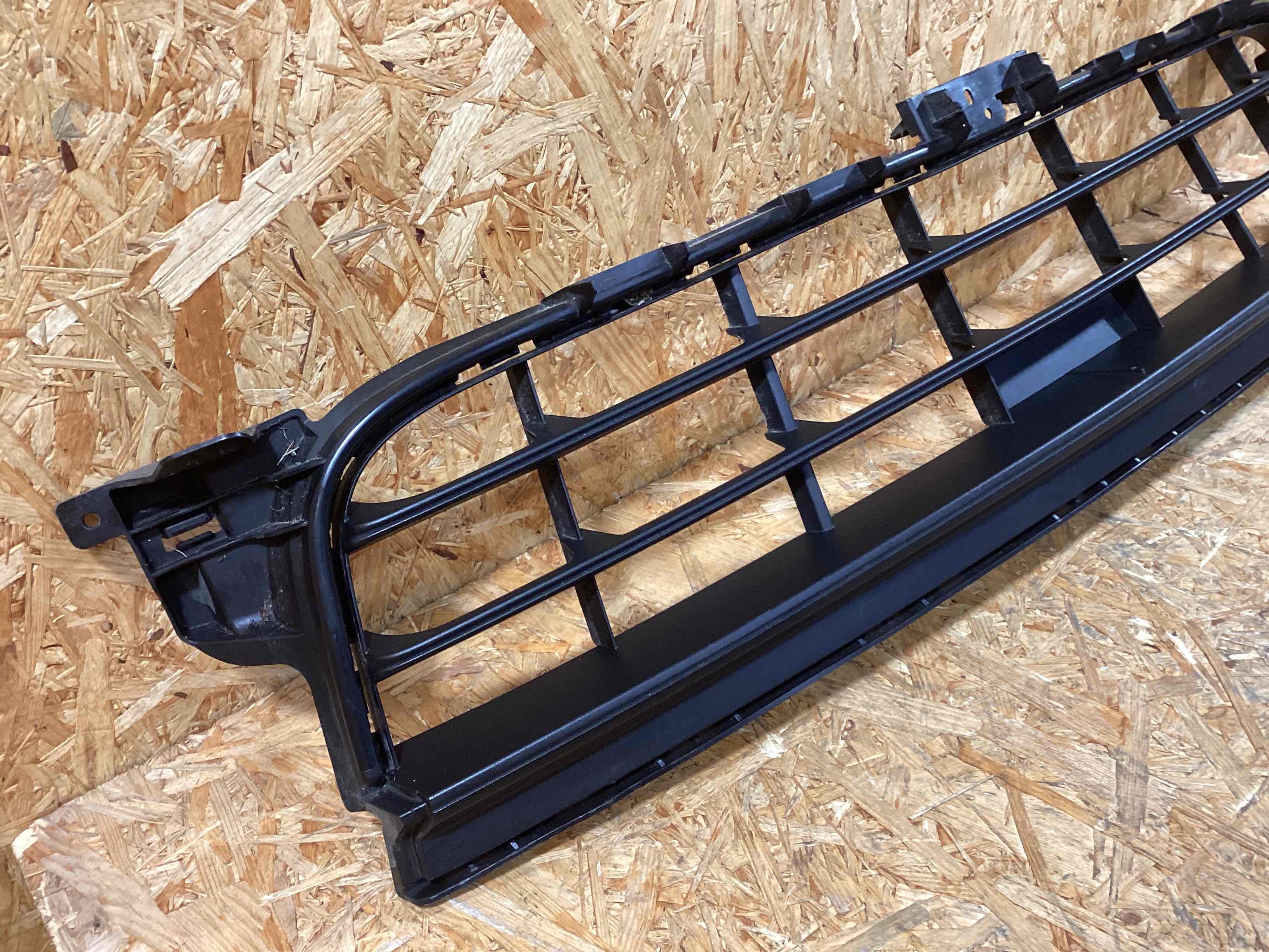 Заглушка, вставка (решетка) в бампер Porsche Panamera 181125-101