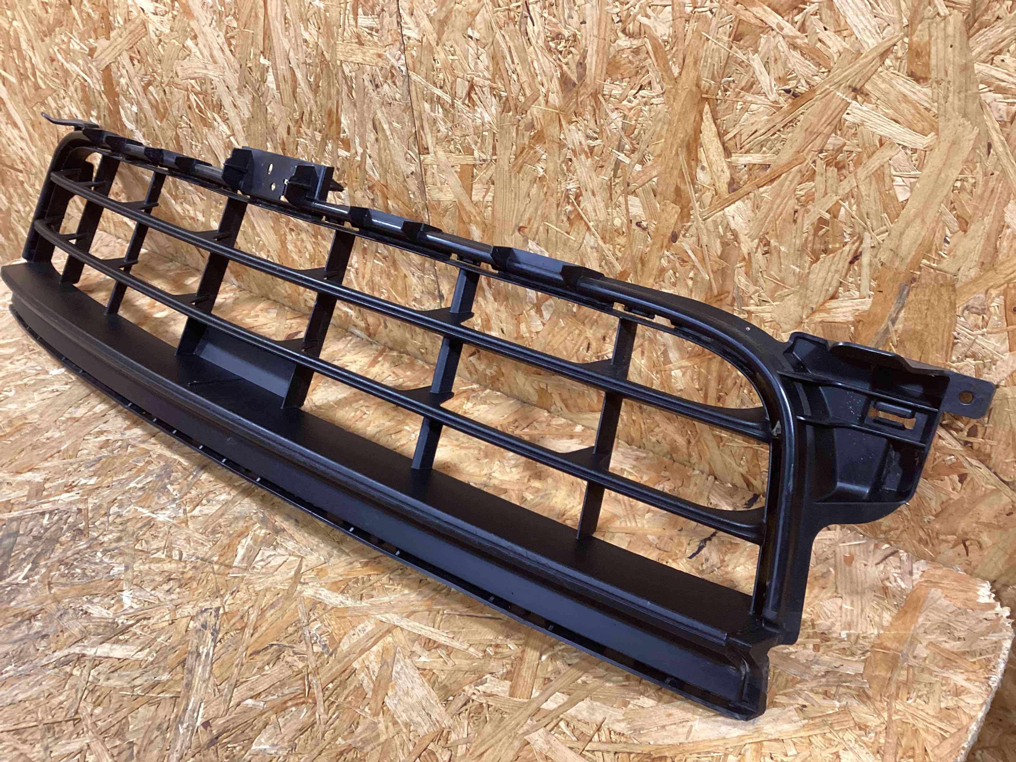 Заглушка, вставка (решетка) в бампер Porsche Panamera 181125-101