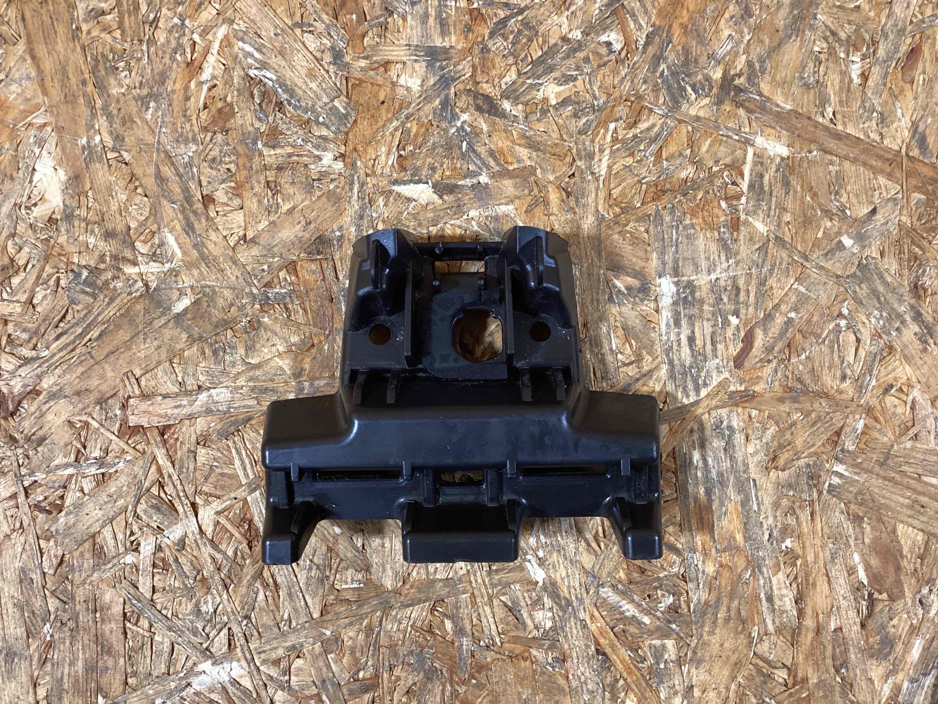 Камера, крепление камеры, корпус Porsche Panamera 181125-113