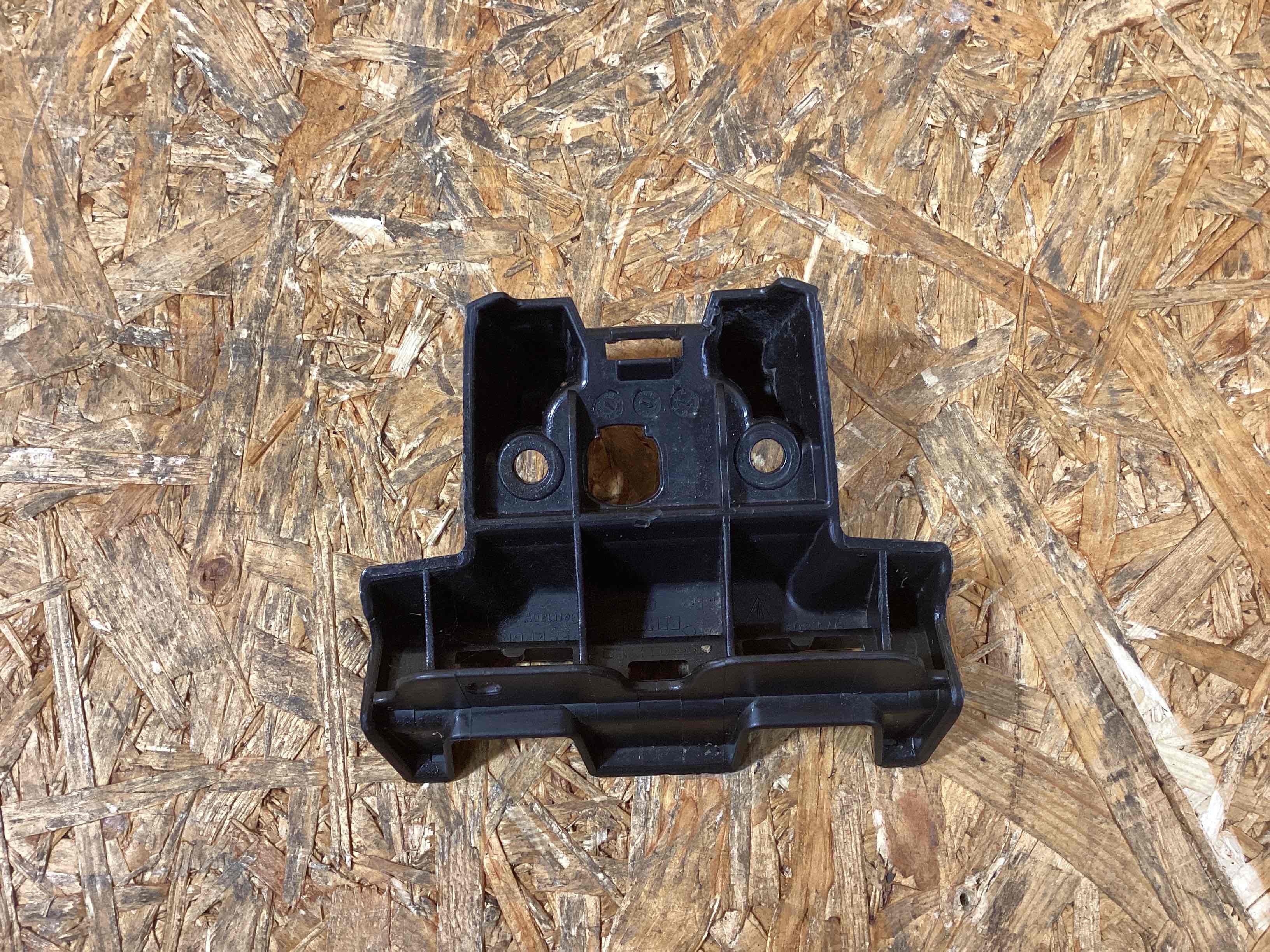 Камера, крепление камеры, корпус Porsche Panamera 181125-113