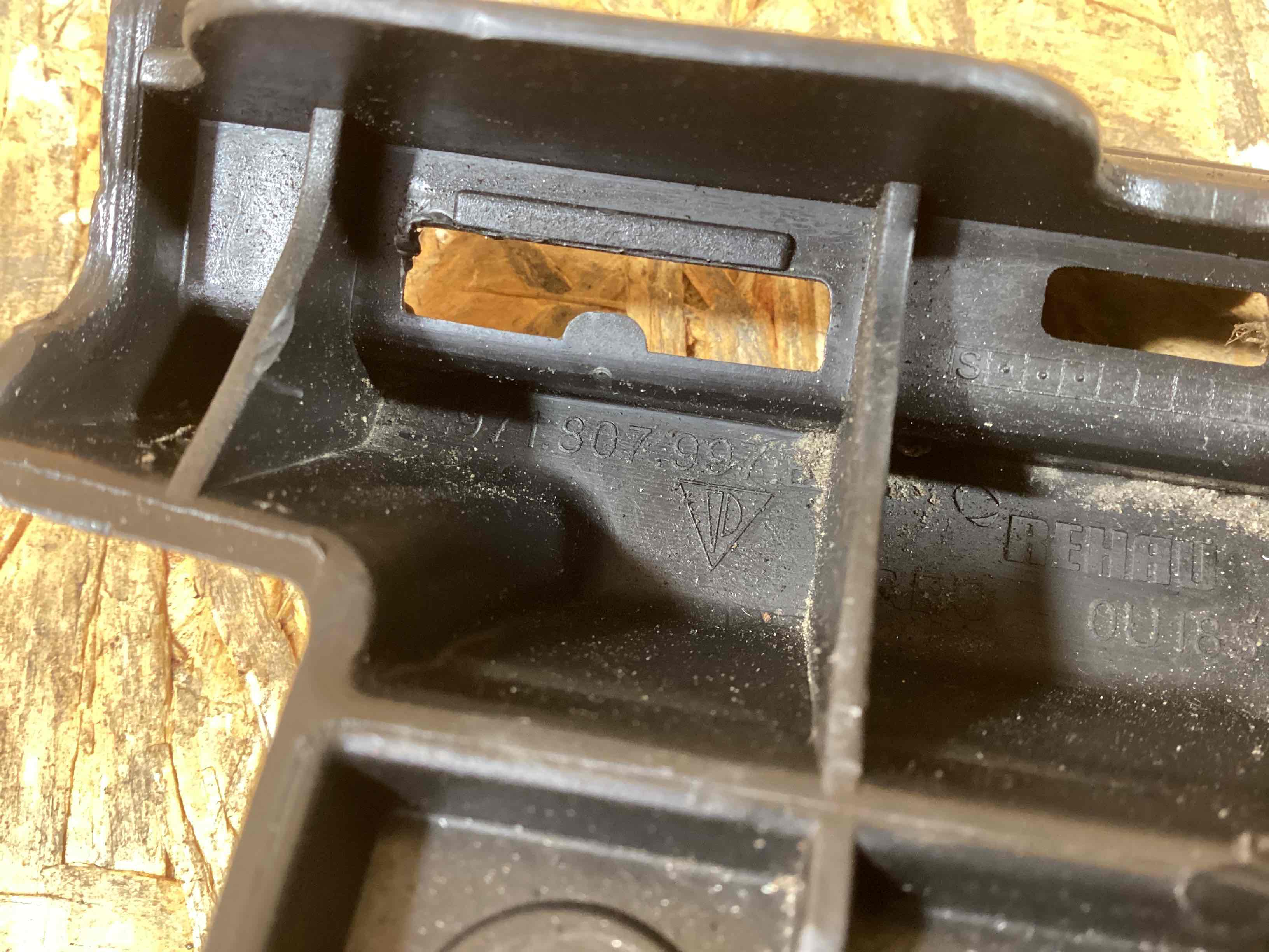 Камера, крепление камеры, корпус Porsche Panamera 181125-113