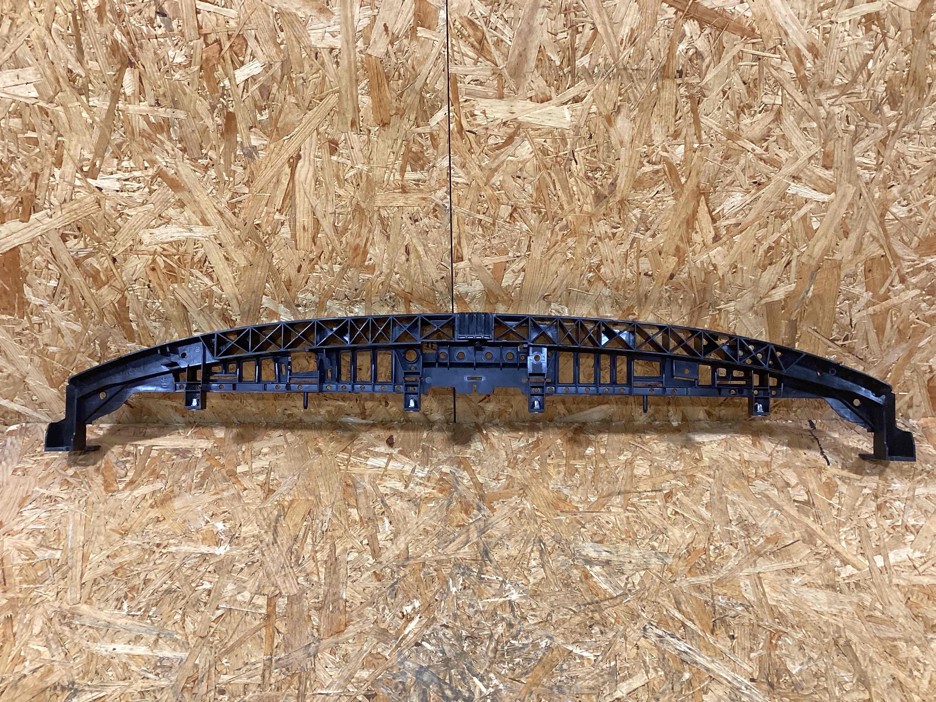 Опора радиатора, крепление/кронштейн, уплотнитель радиатора Porsche Cayenne 181125-124