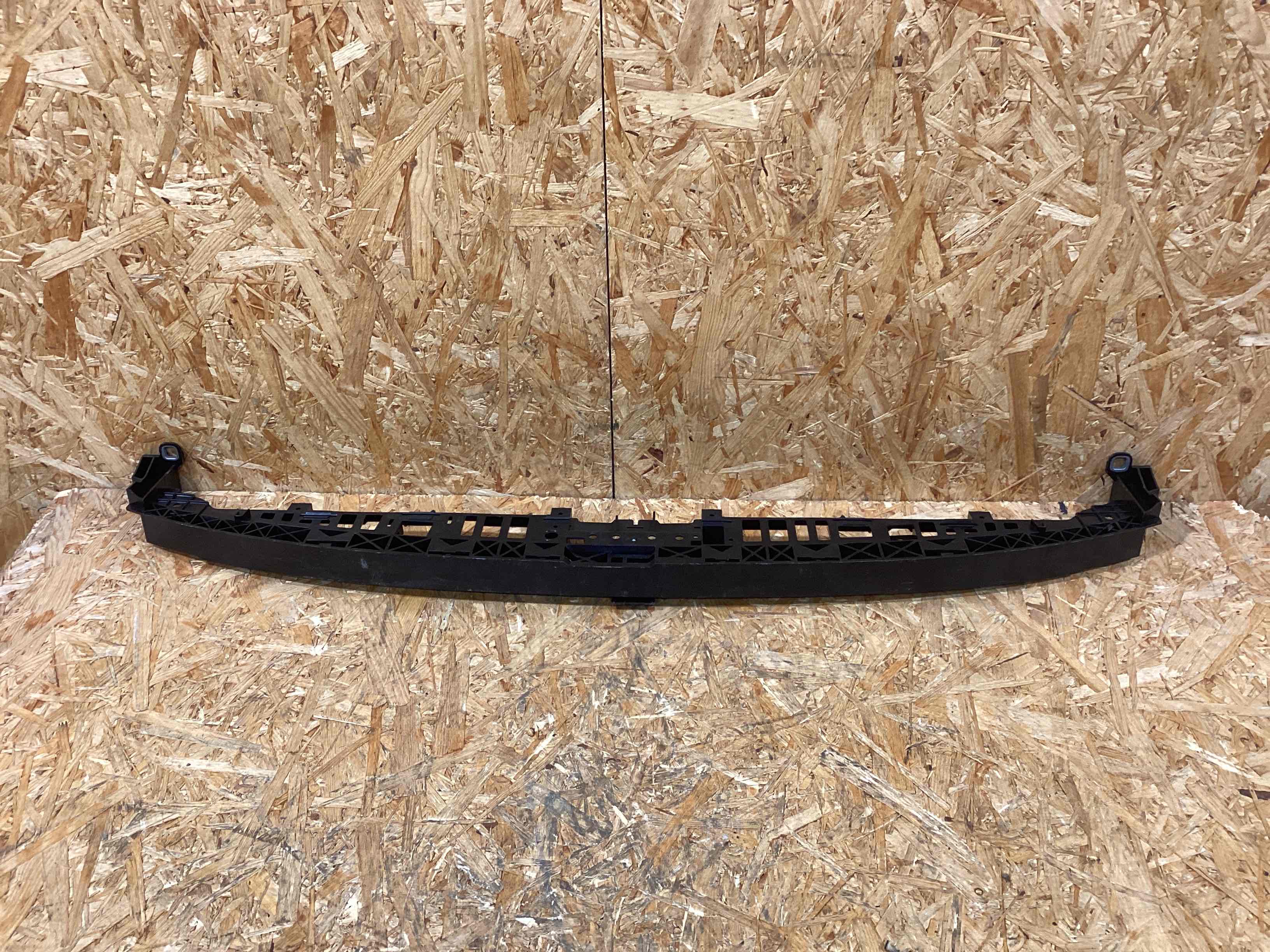 Опора радиатора, крепление/кронштейн, уплотнитель радиатора Porsche Cayenne 181125-124