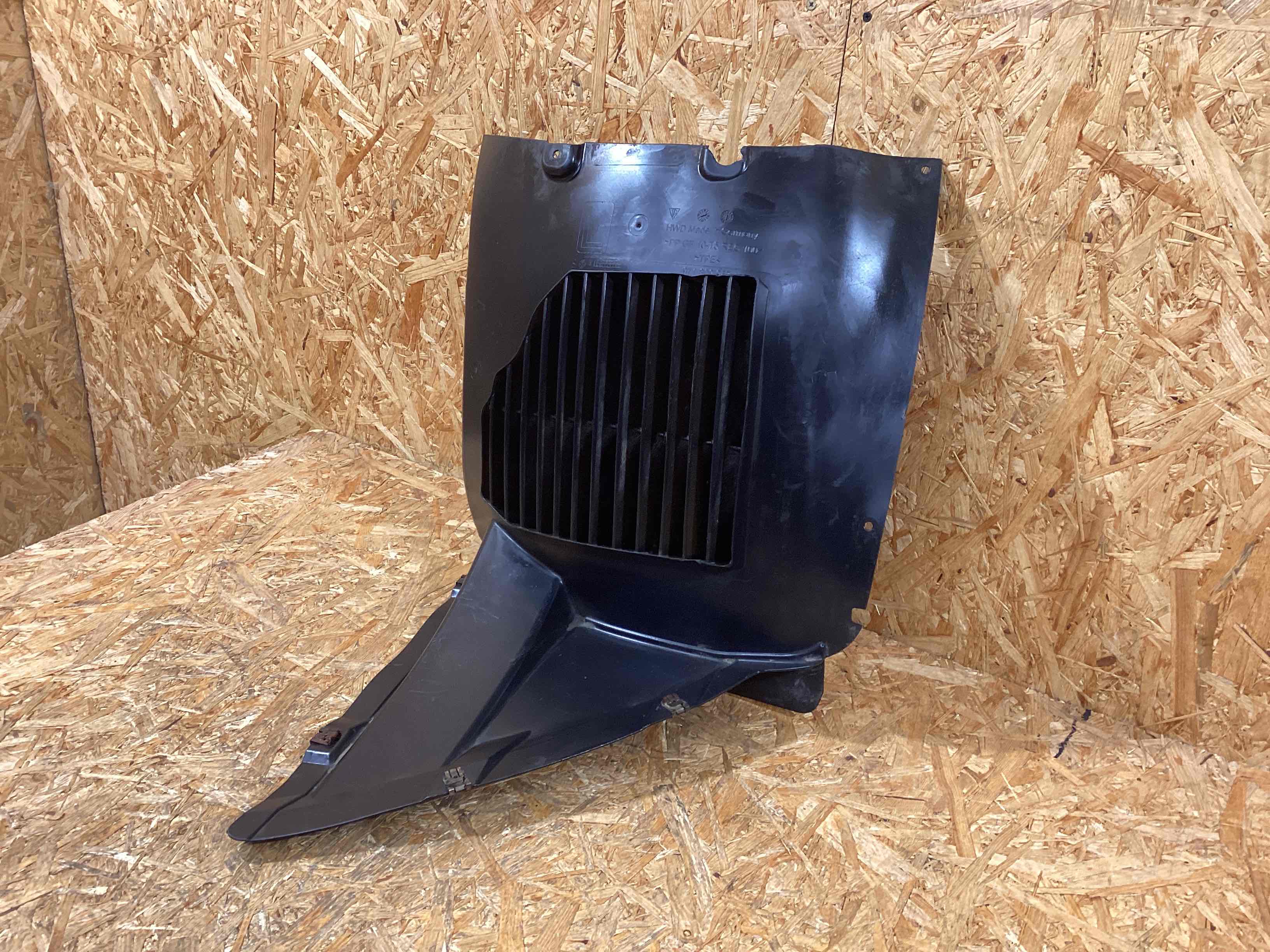 Защита арок передняя левая (подкрылок) Porsche Panamera 181225-104