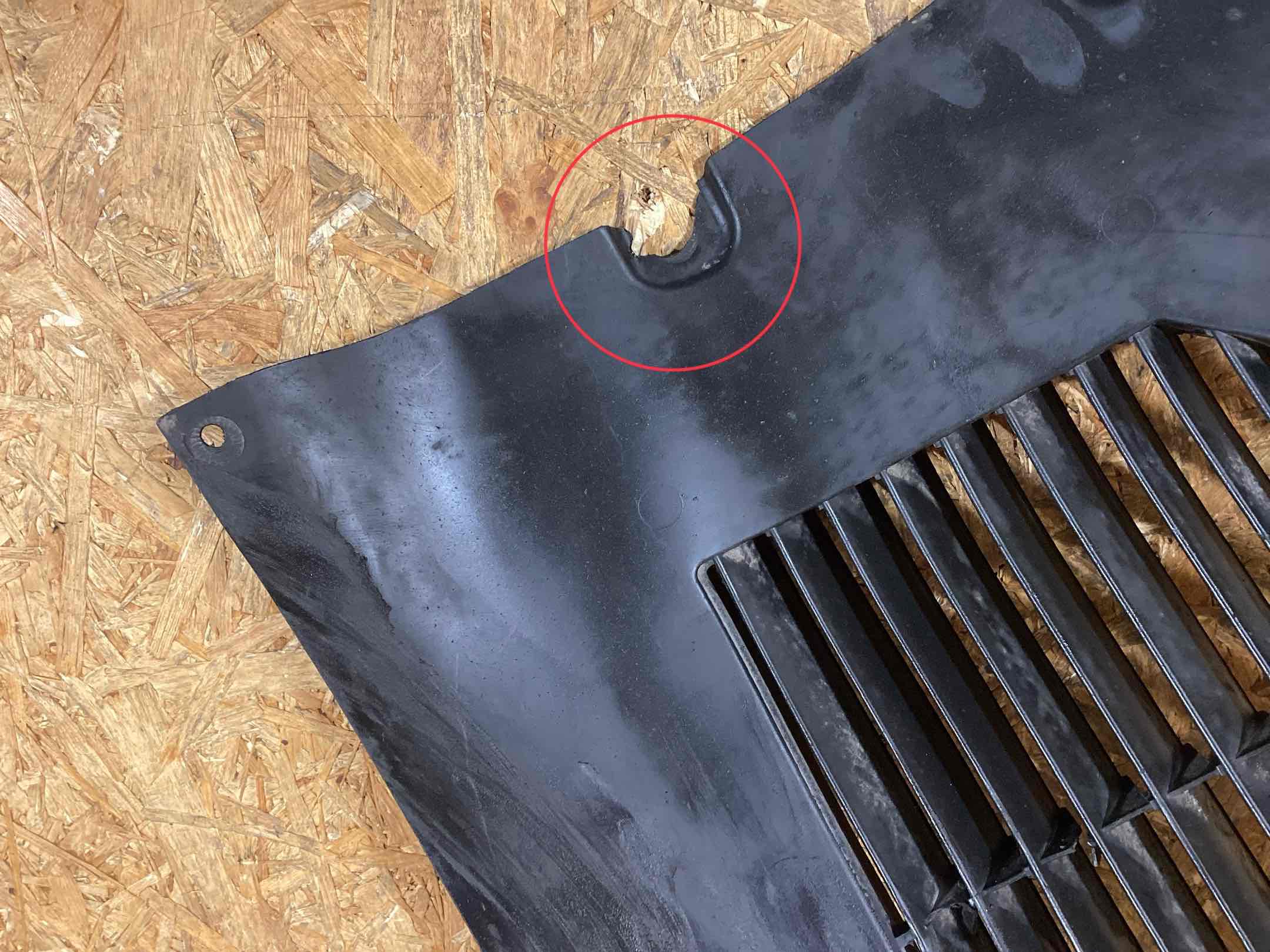 Защита арок передняя левая (подкрылок) Porsche Panamera 181225-104