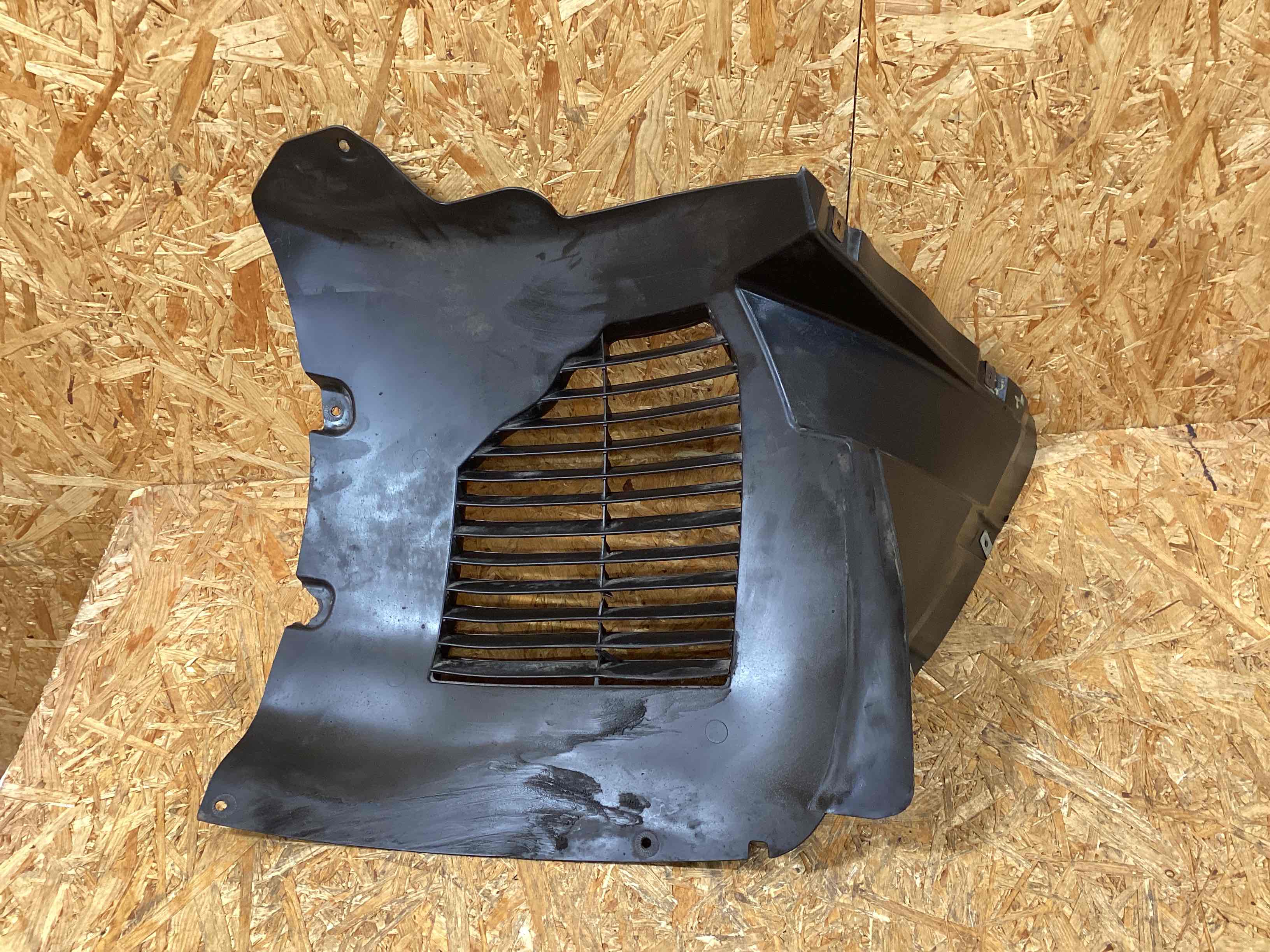 Защита арок передняя левая (подкрылок) Porsche Panamera 181225-104