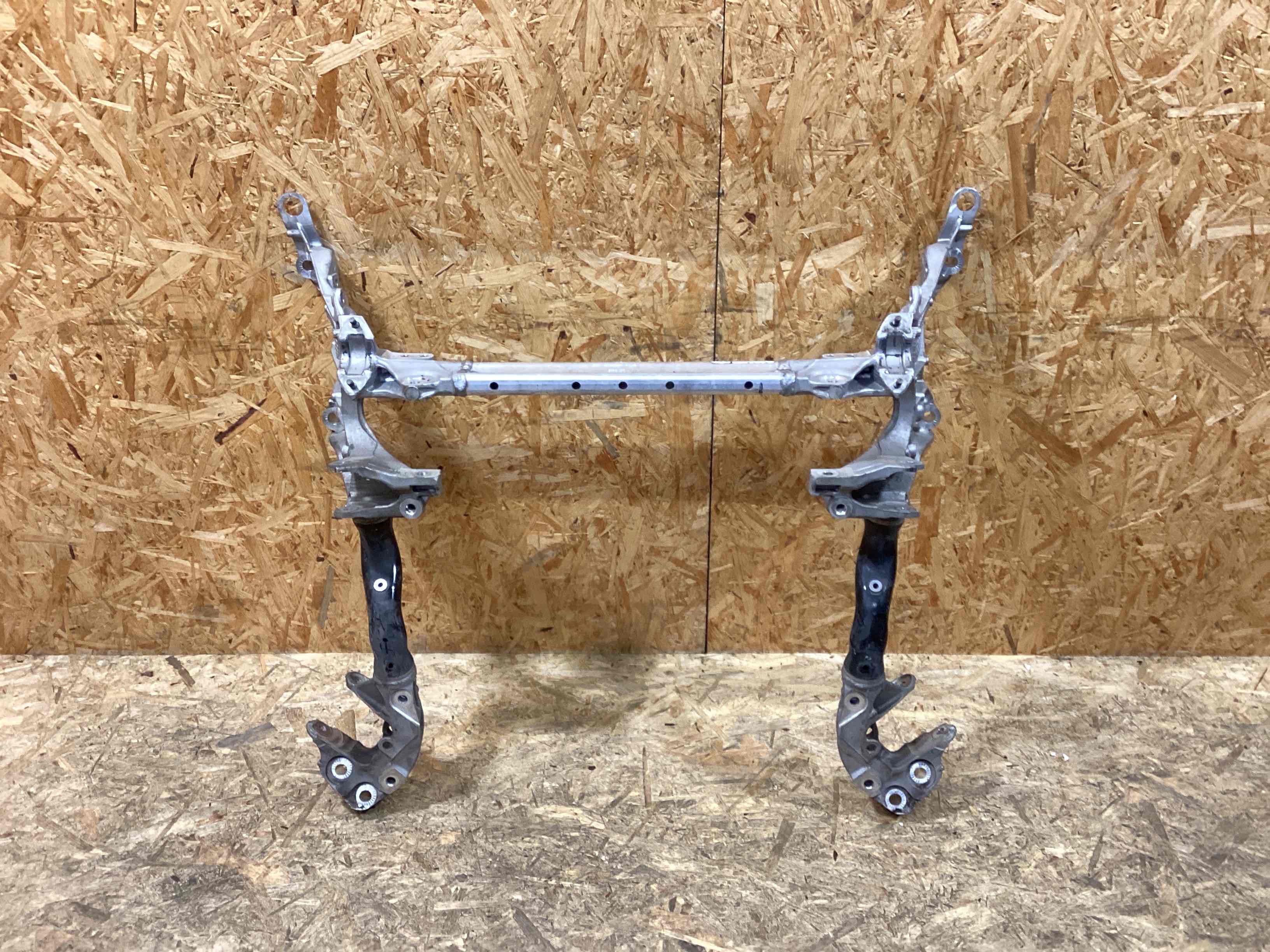 Балка подвески передняя (подрамник) Porsche Macan 181225-107