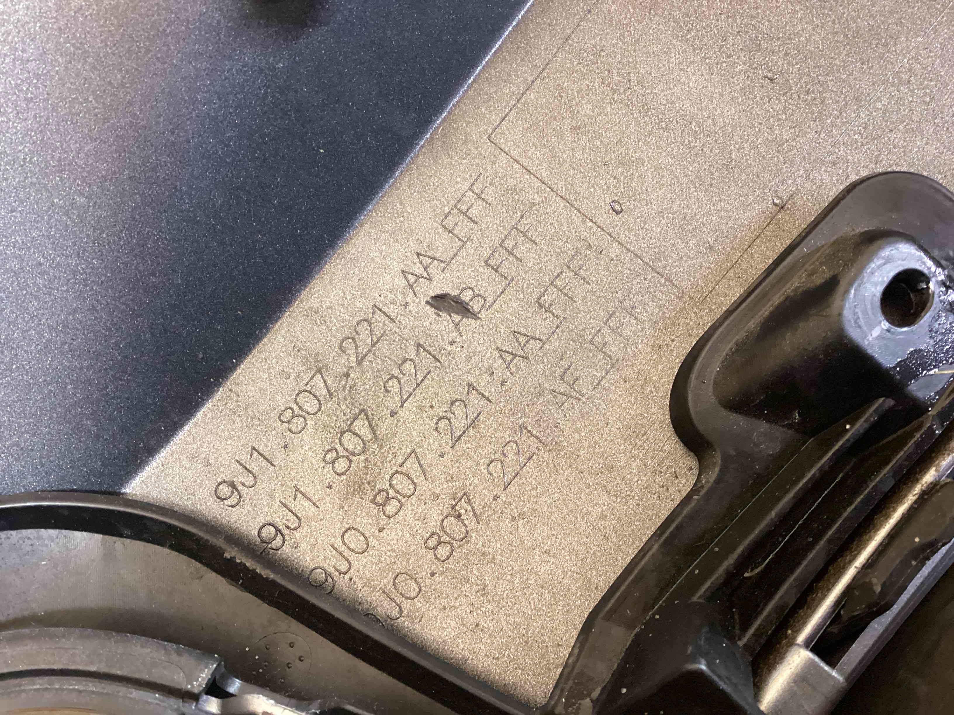 Бампер передний Porsche Taycan 181225-108