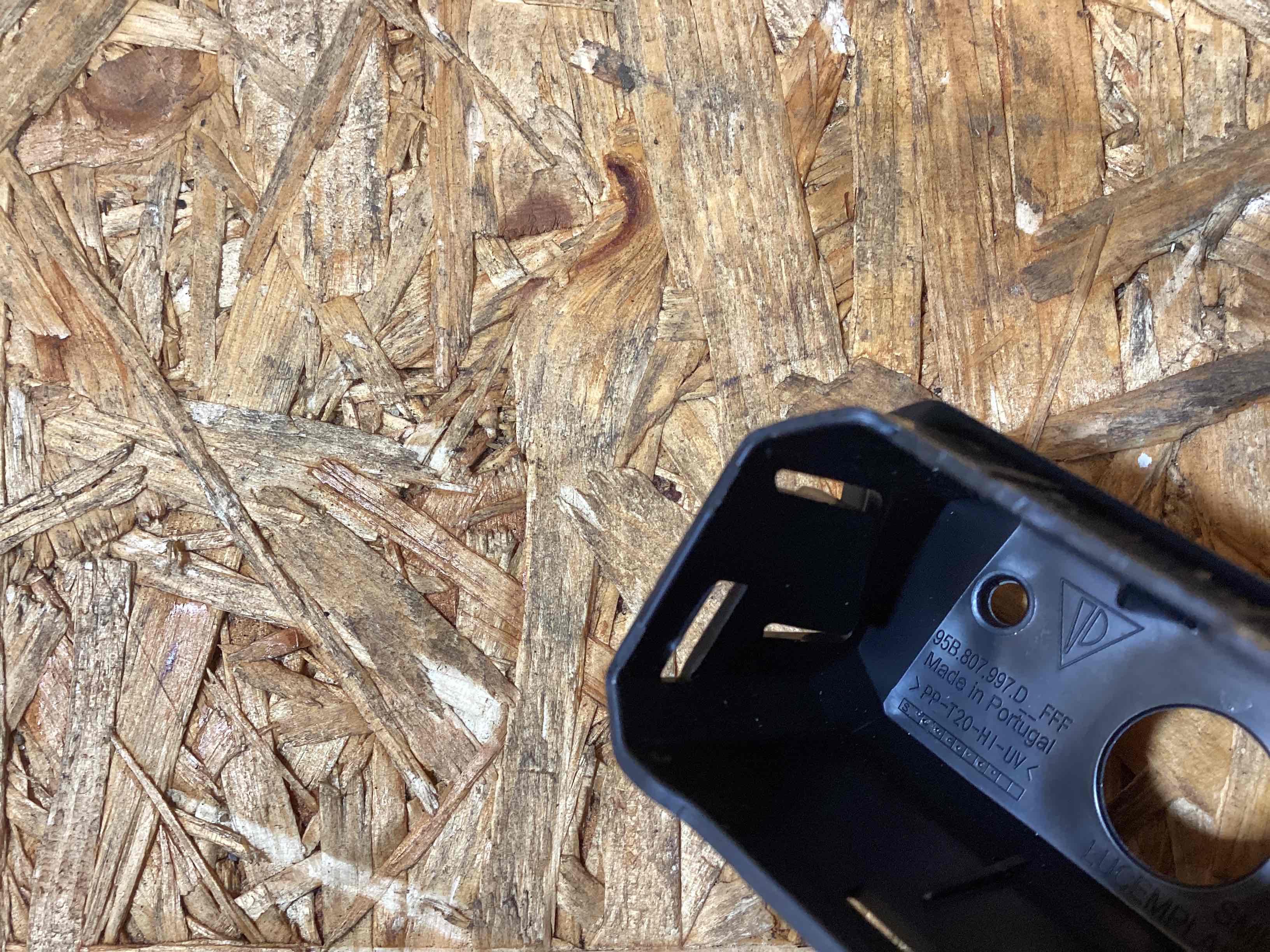 Камера, крепление камеры, корпус Porsche Macan 181225-111