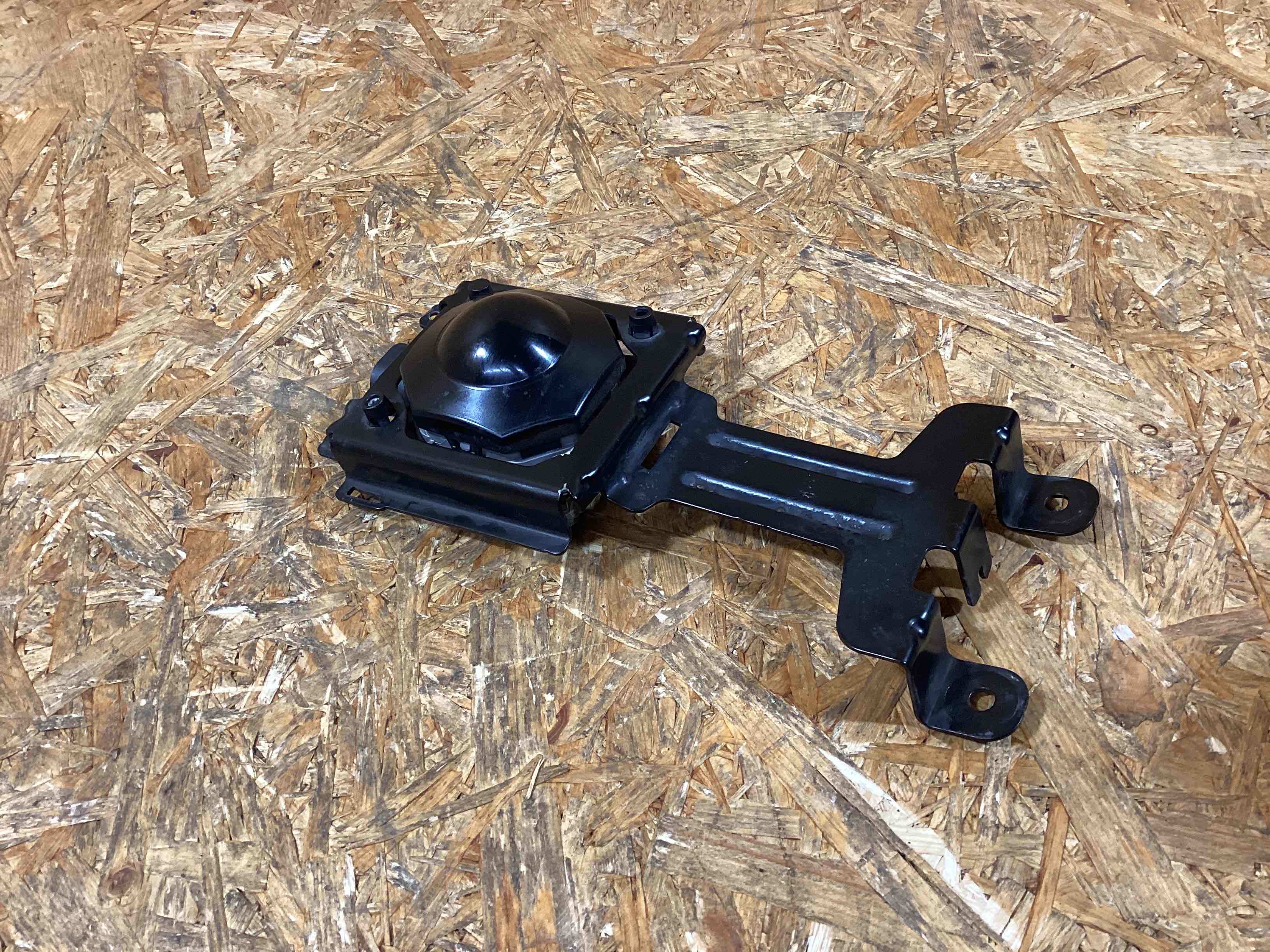 Активный круиз-контроль Porsche Cayenne 181225-116