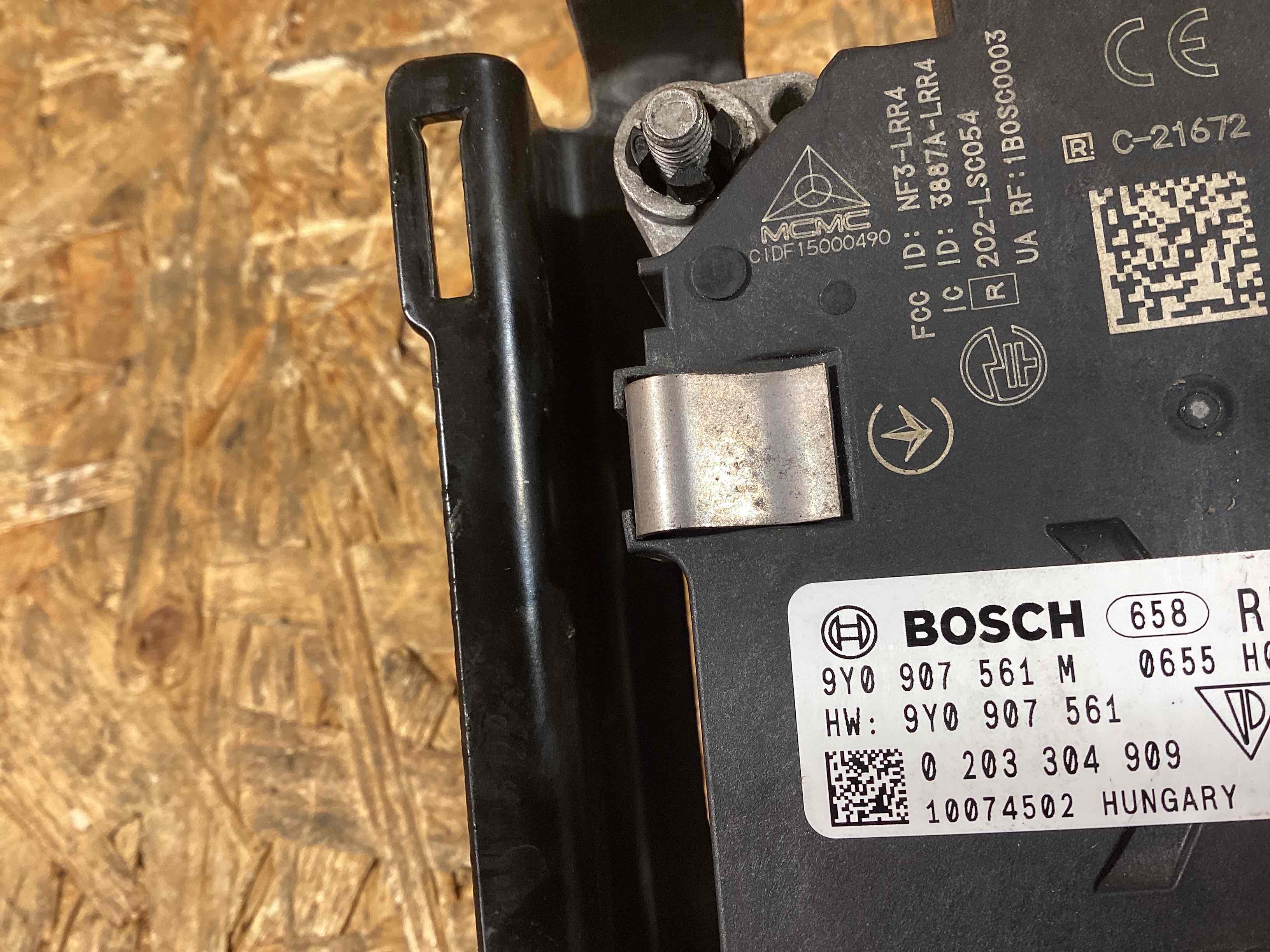 Активный круиз-контроль Porsche Cayenne 181225-116