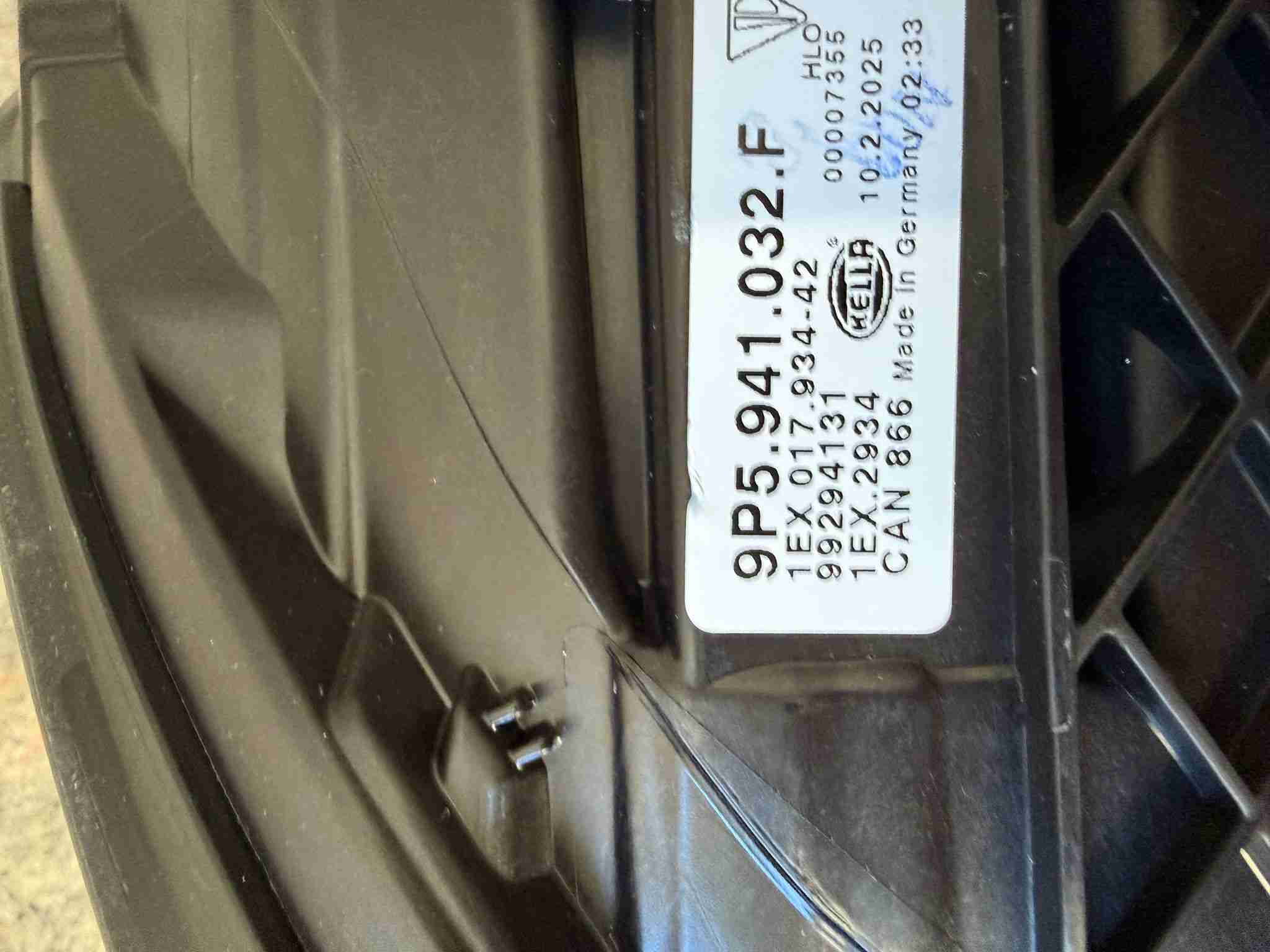 Фара правая Porsche 911 190226-102