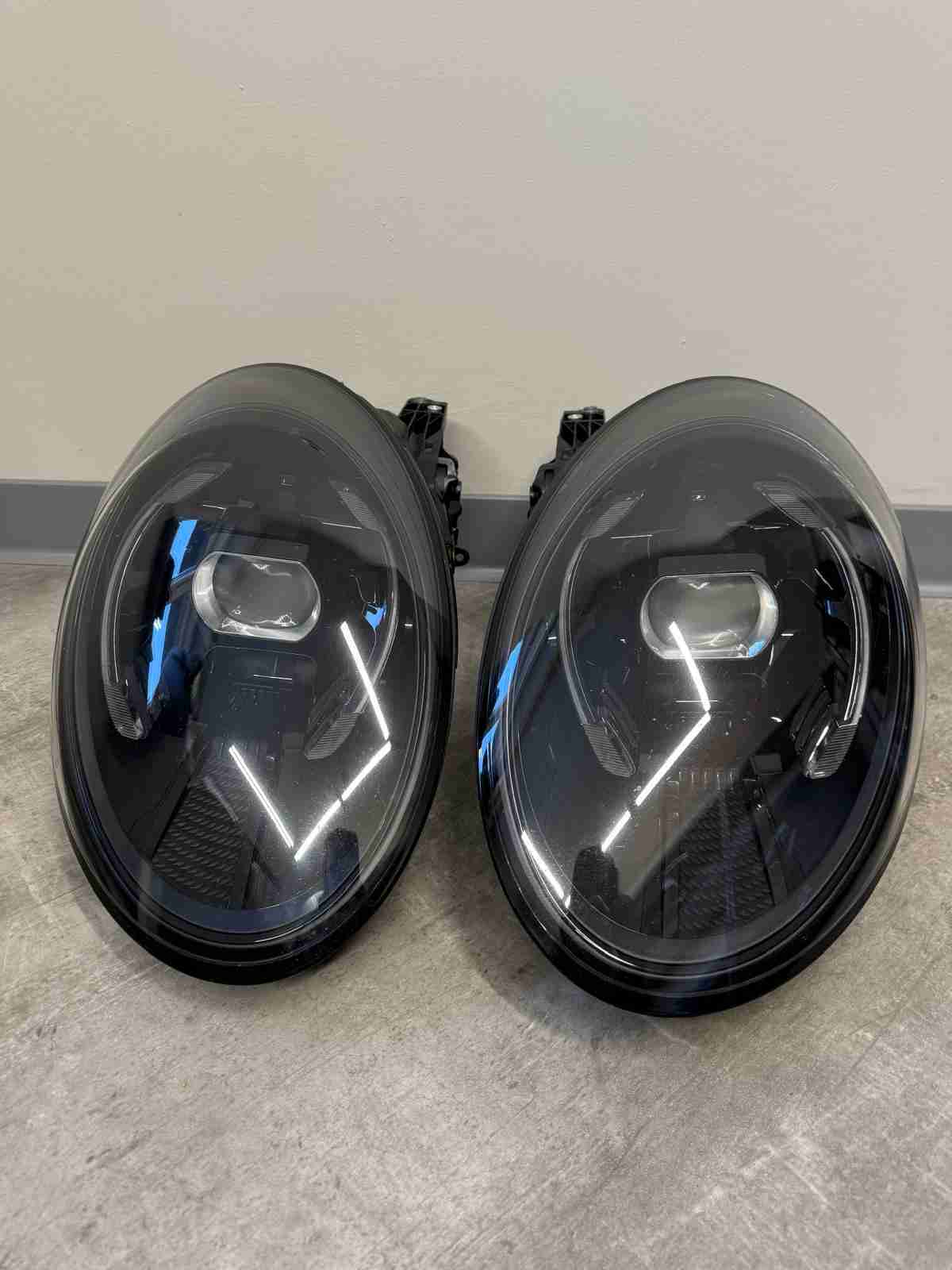 Фара правая Porsche 911 190226-104