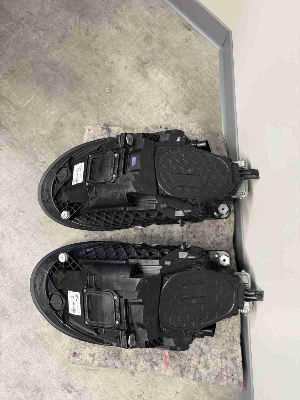 Фара правая Porsche 911 190226-106