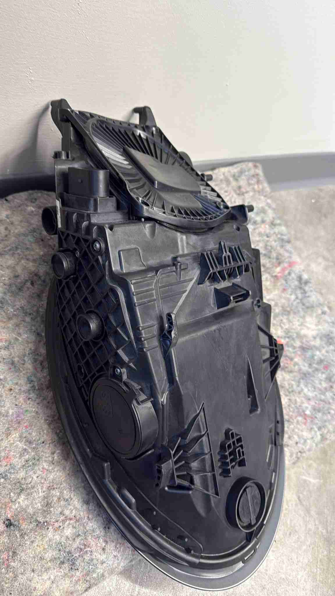 Фара правая Porsche 911 190226-108