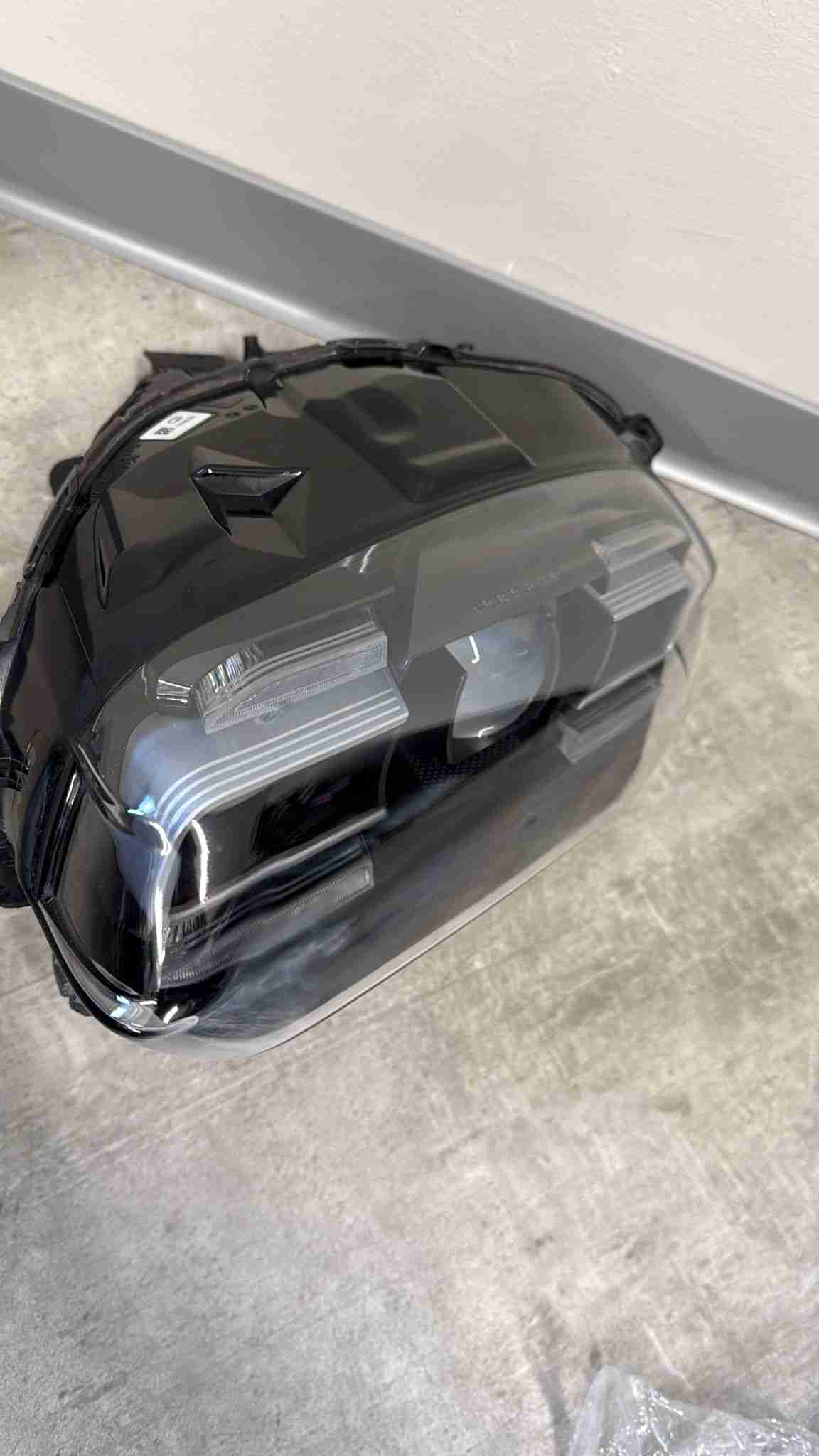 Фара левая Porsche Taycan 190226-111