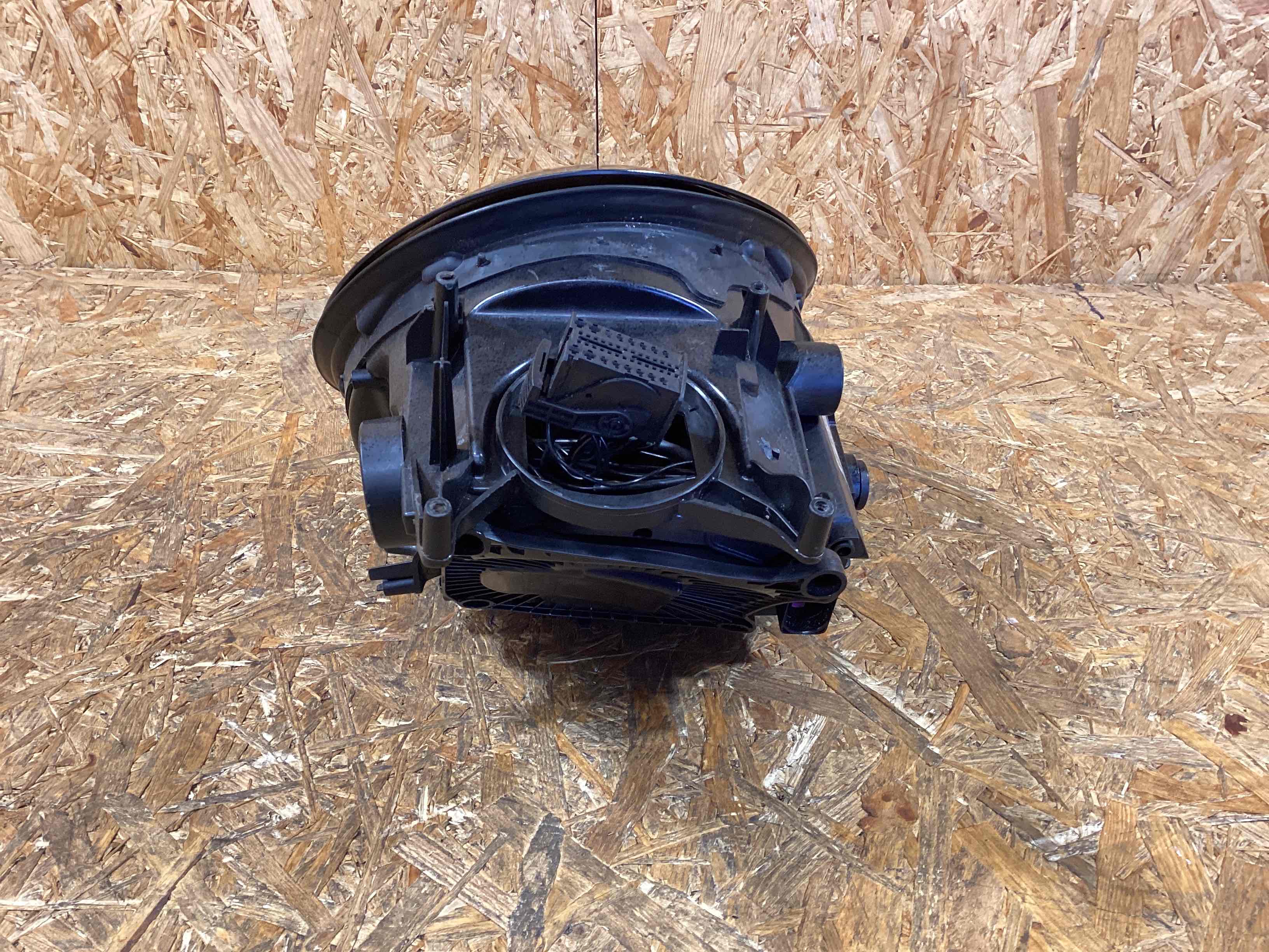 Фара левая Porsche 911 190226-117