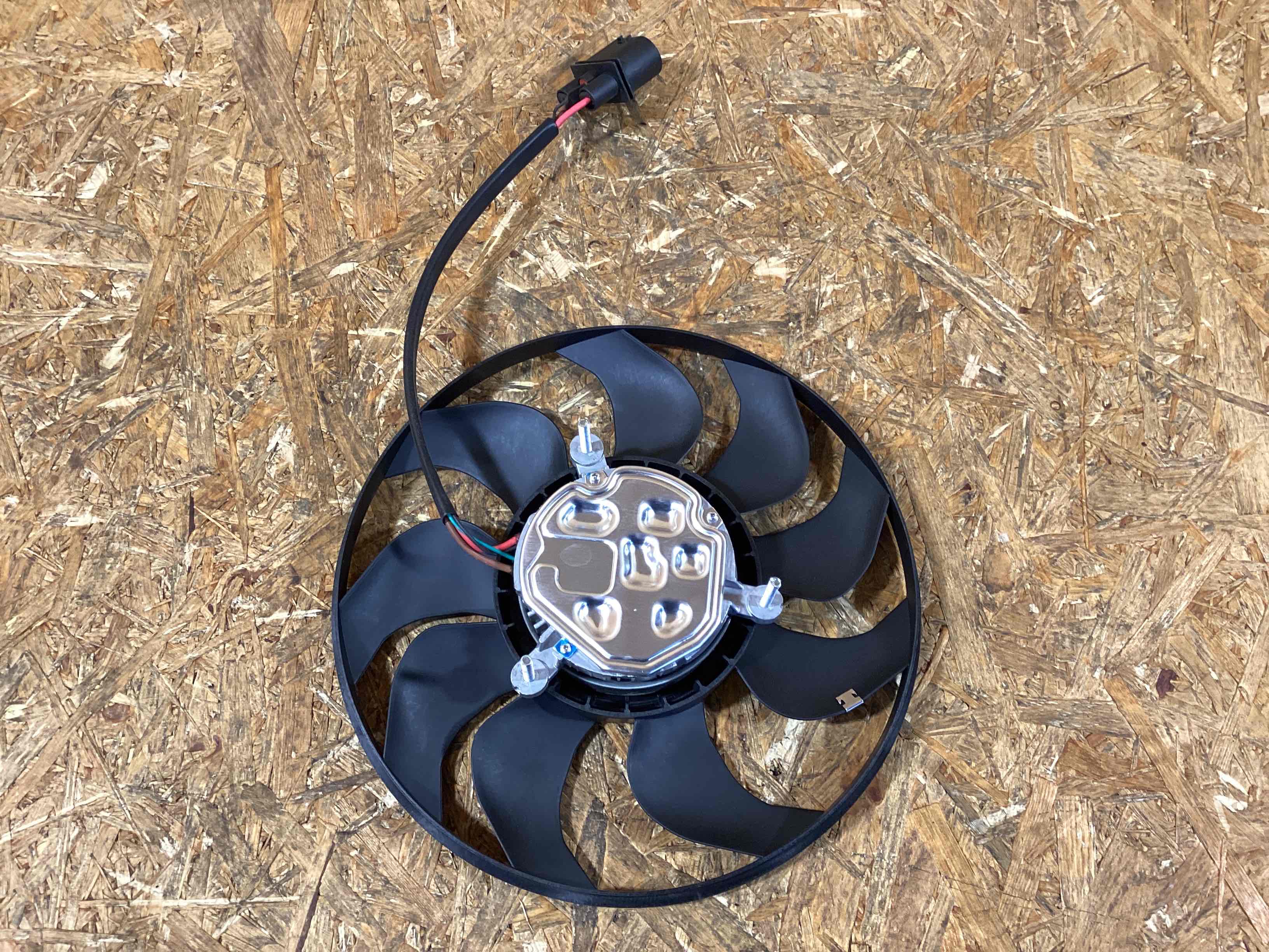 Вентилятор радиатора, вентиляторы Porsche 911 190226-119