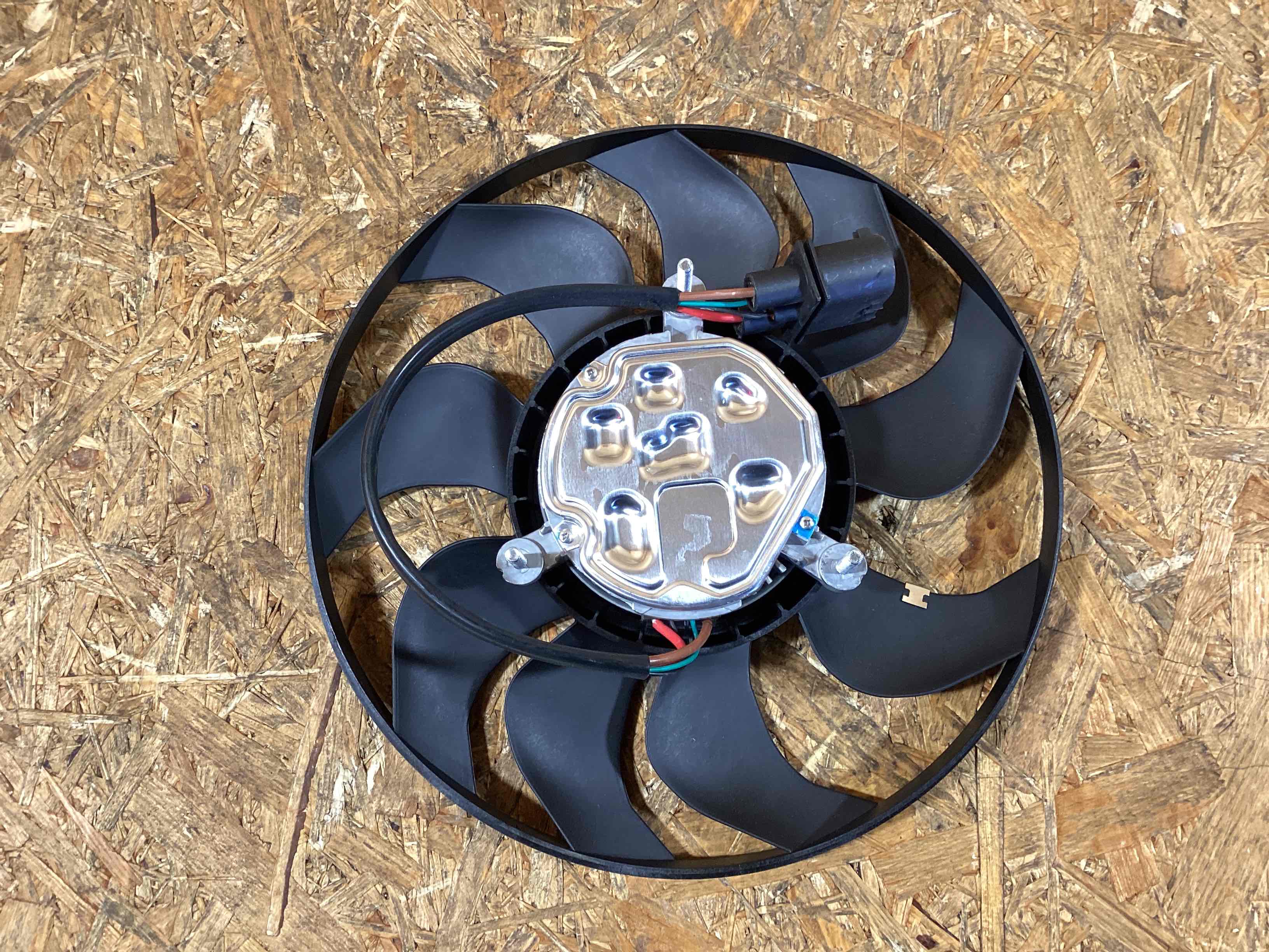 Вентилятор радиатора, вентиляторы Porsche 911 190226-120