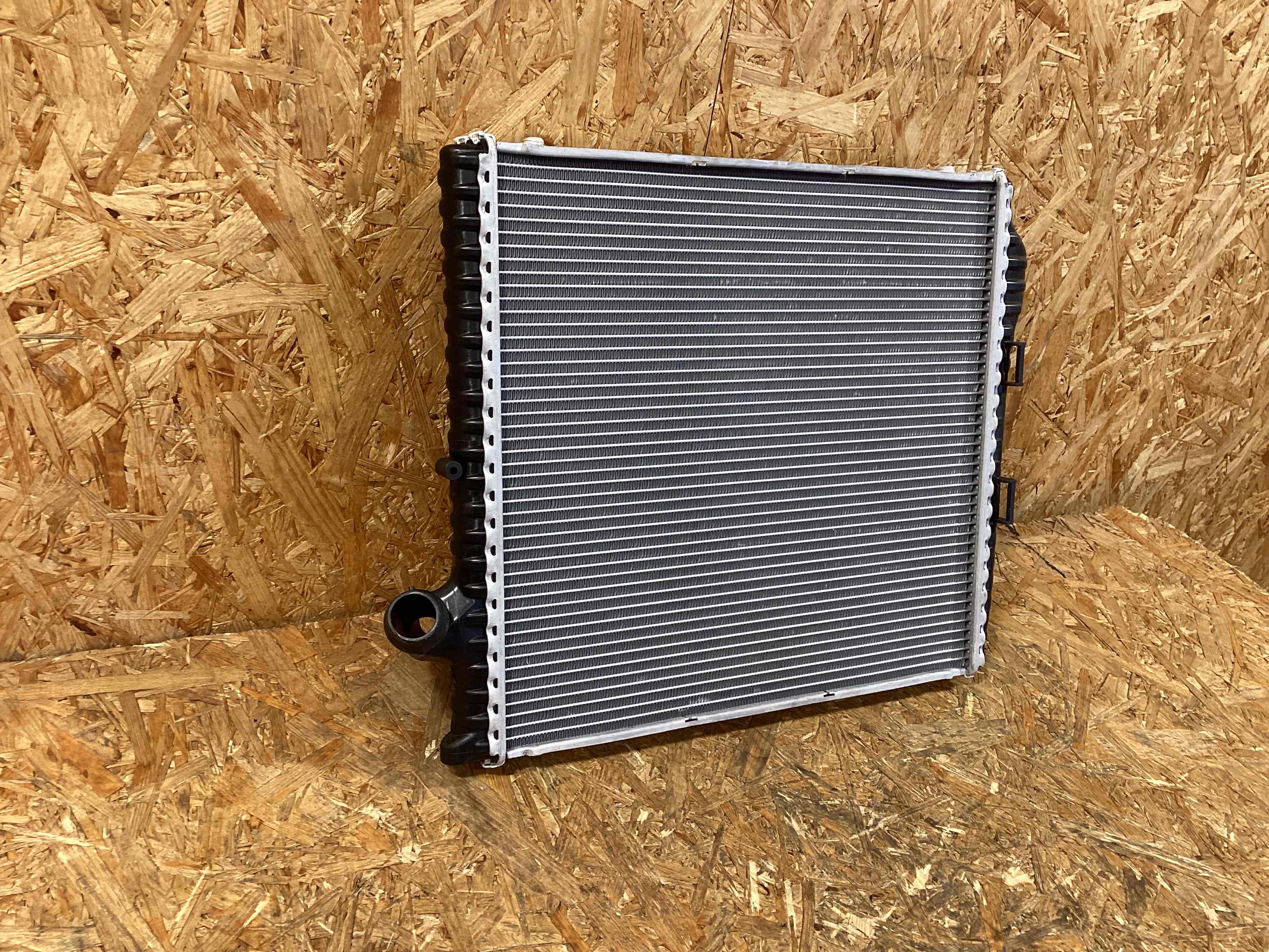 Радиатор (основной) Porsche 911 190226-121