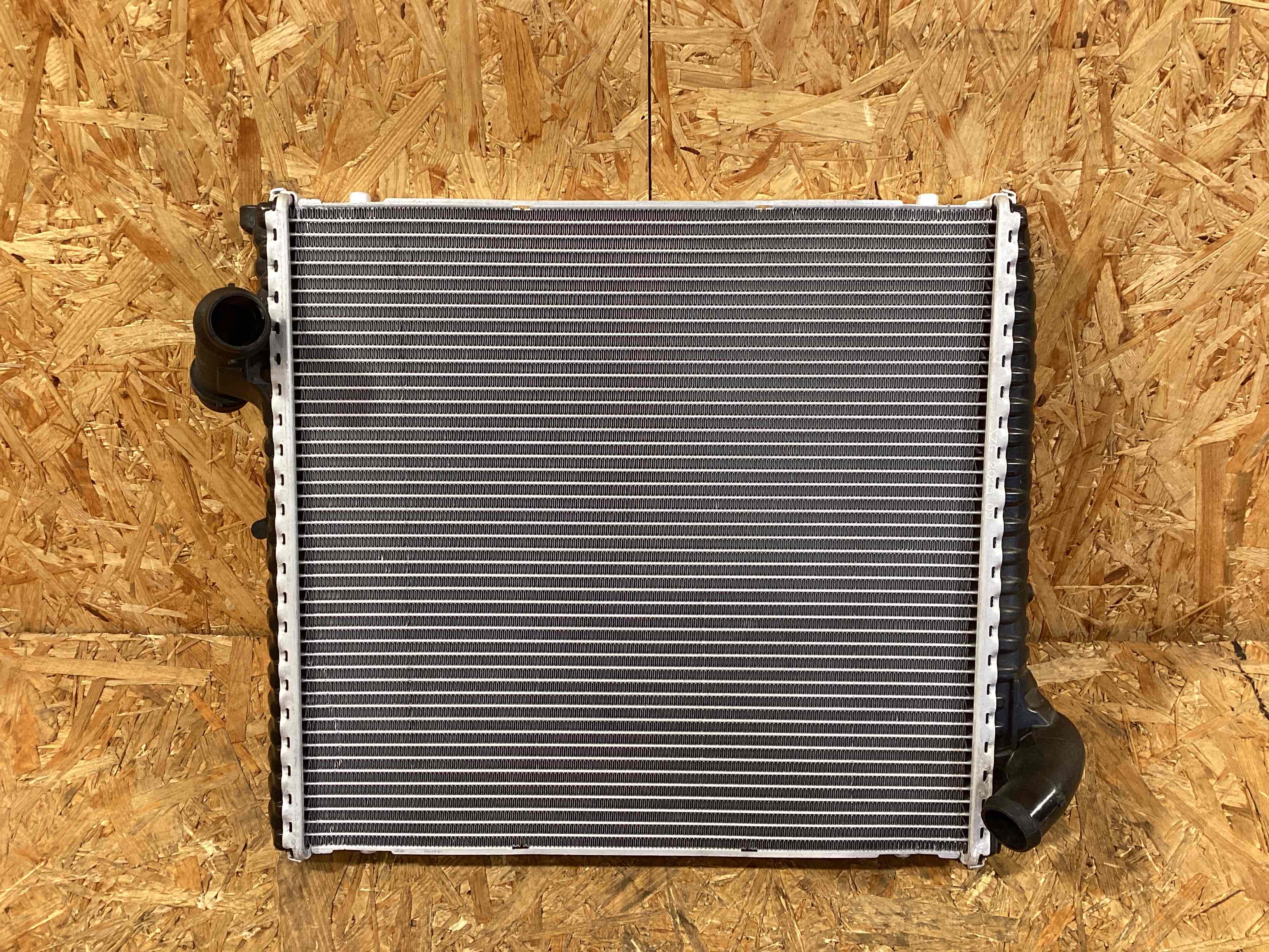 Радиатор (основной) Porsche 911 190226-121