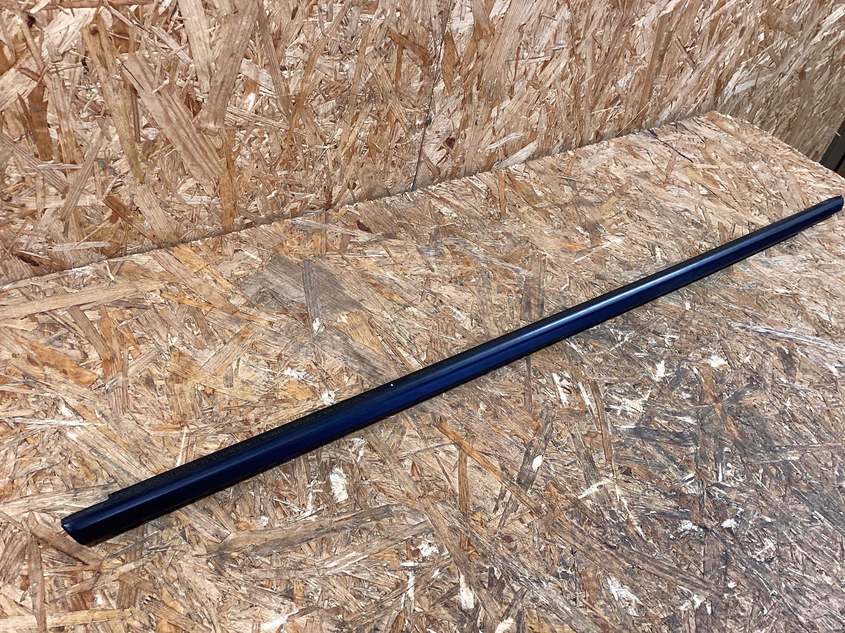 Молдинг двери передней левой Porsche 911 190226-130