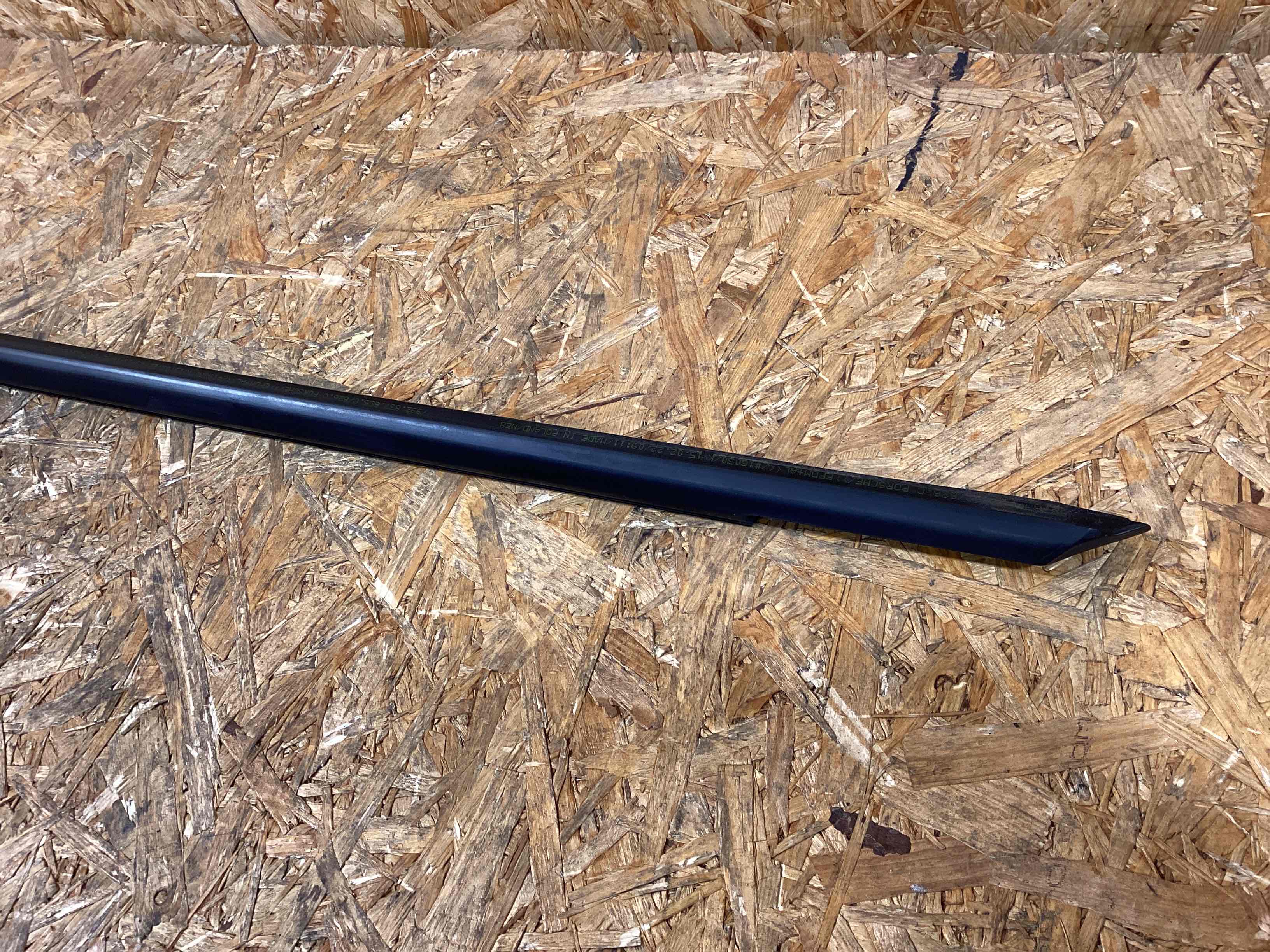 Молдинг двери передней левой Porsche 911 190226-130