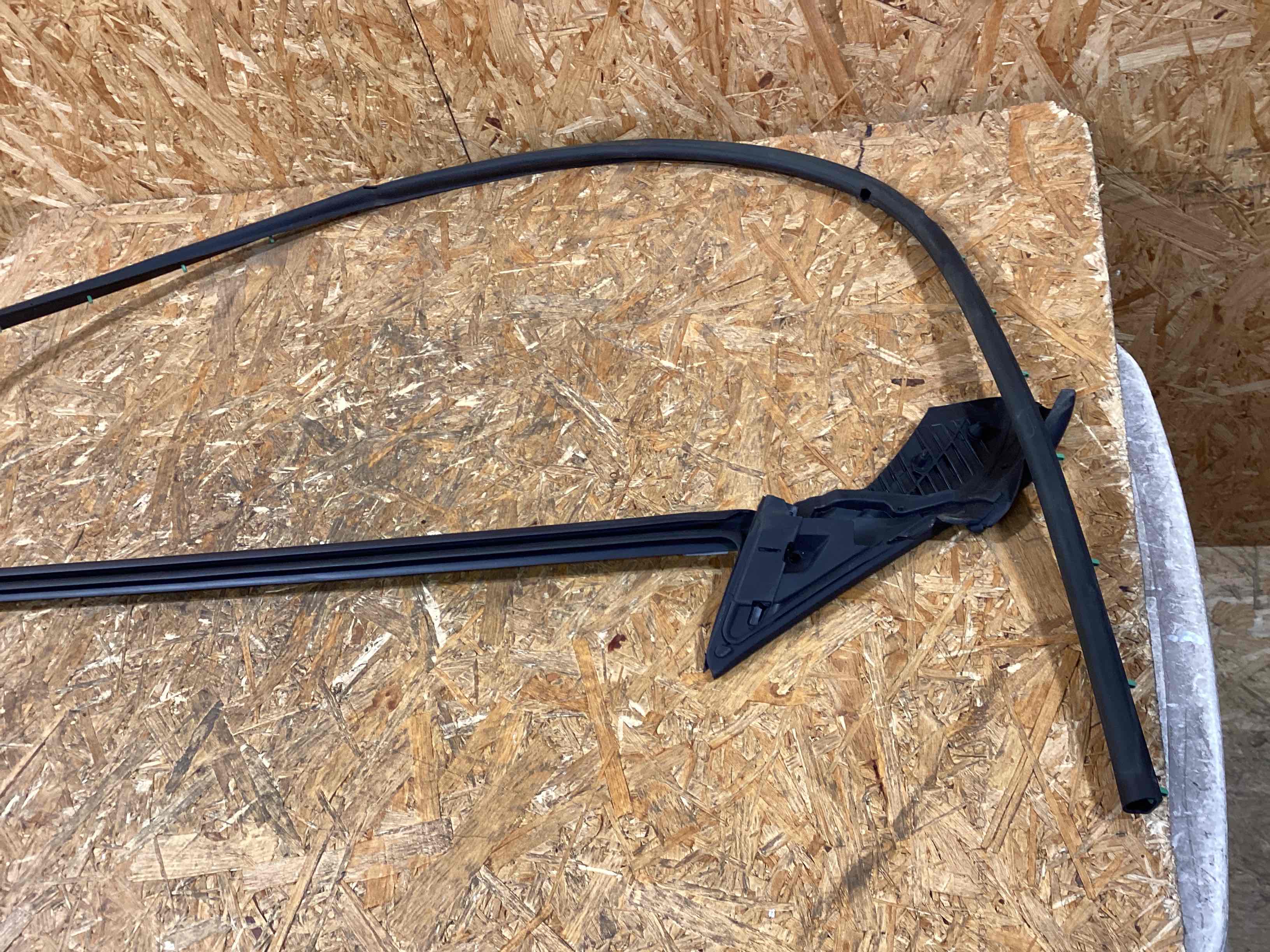 Уплотнитель стекла/двери Porsche 911 190226-131