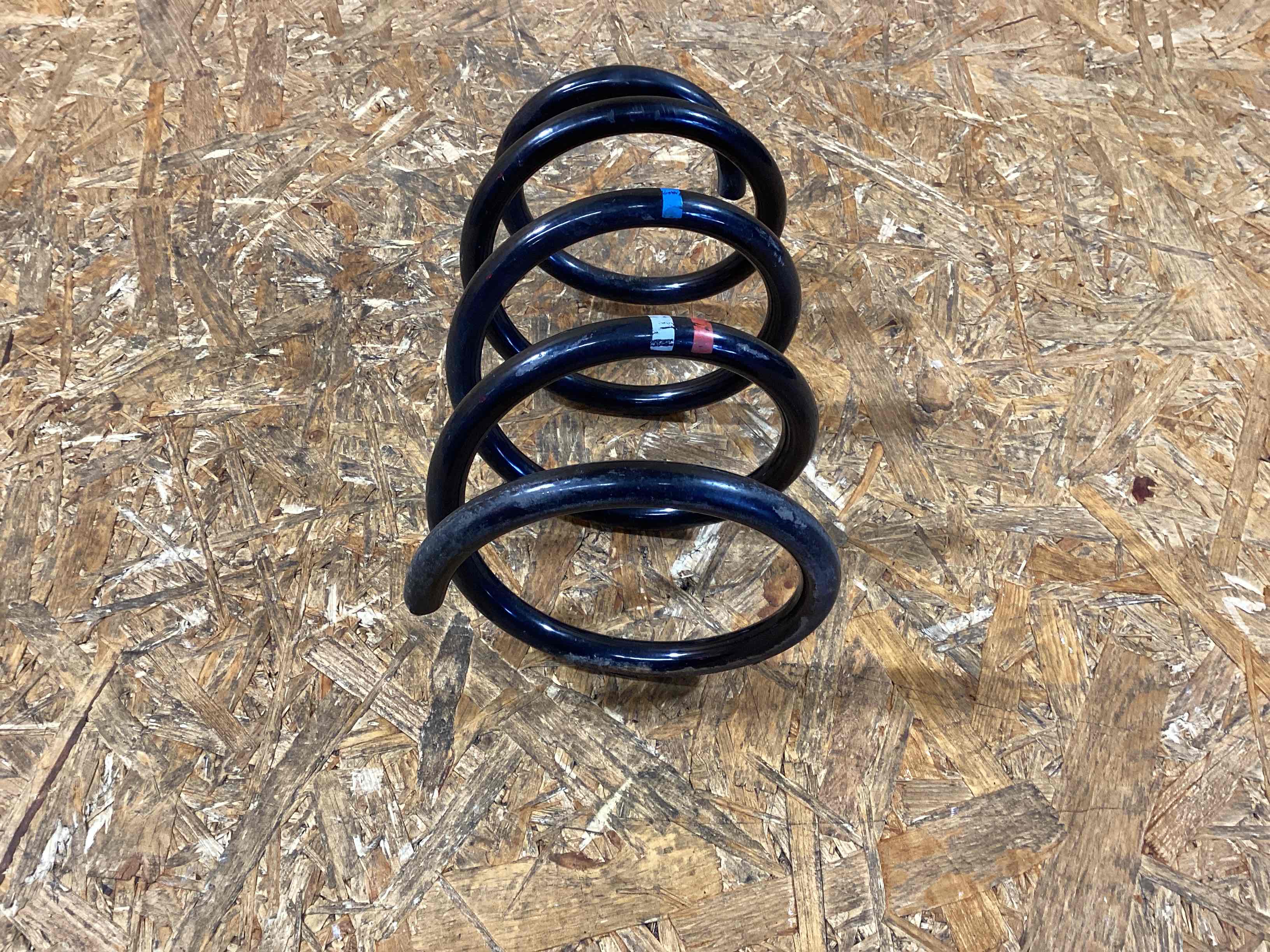 Пружина подвески Porsche Boxster 718 190226-139