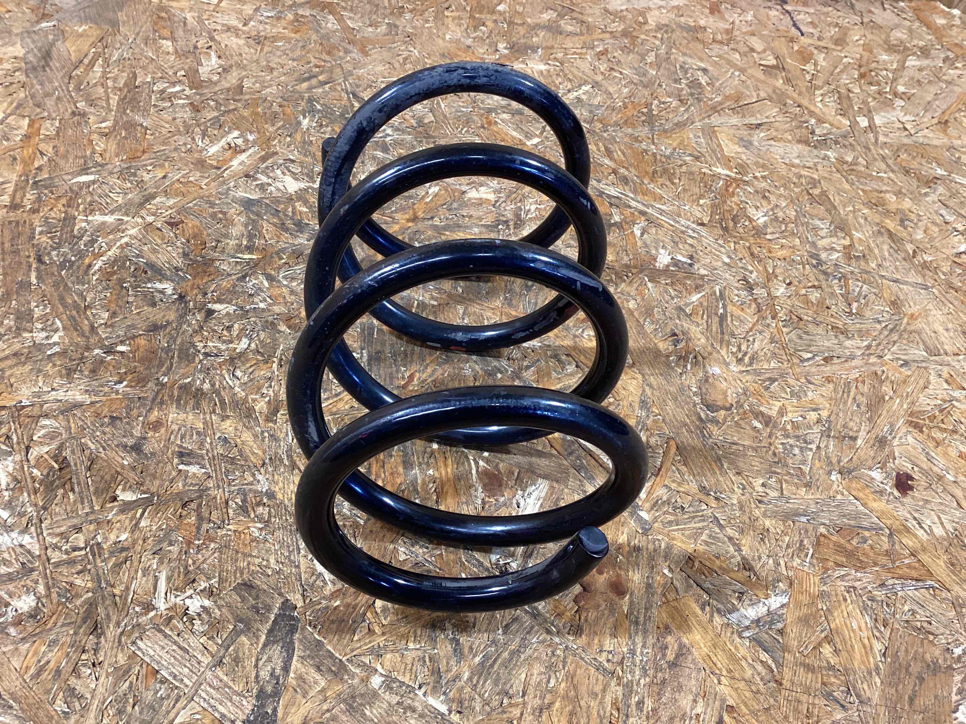 Пружина подвески Porsche Boxster 718 190226-139