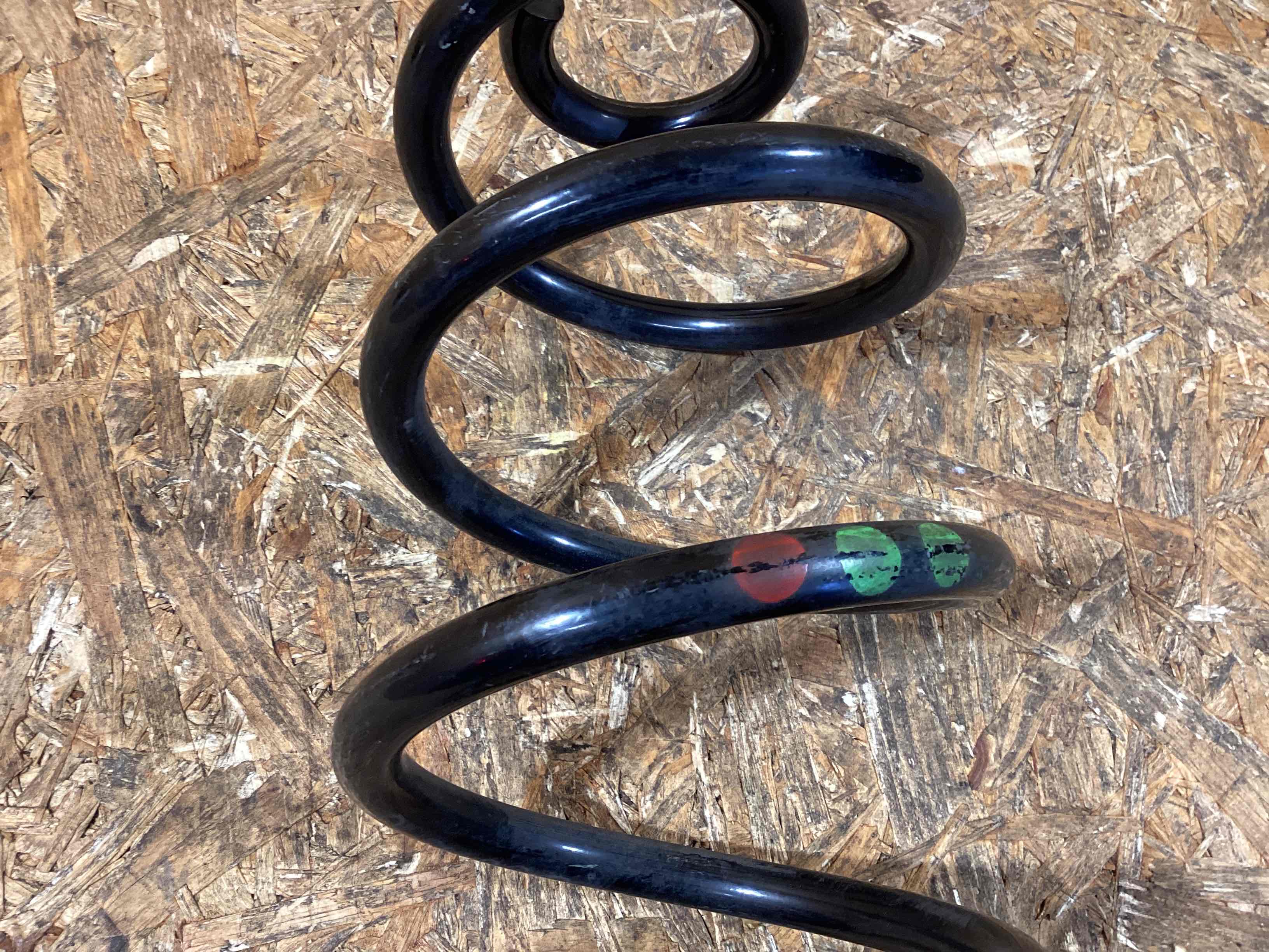 Пружина подвески Porsche Macan 190226-140