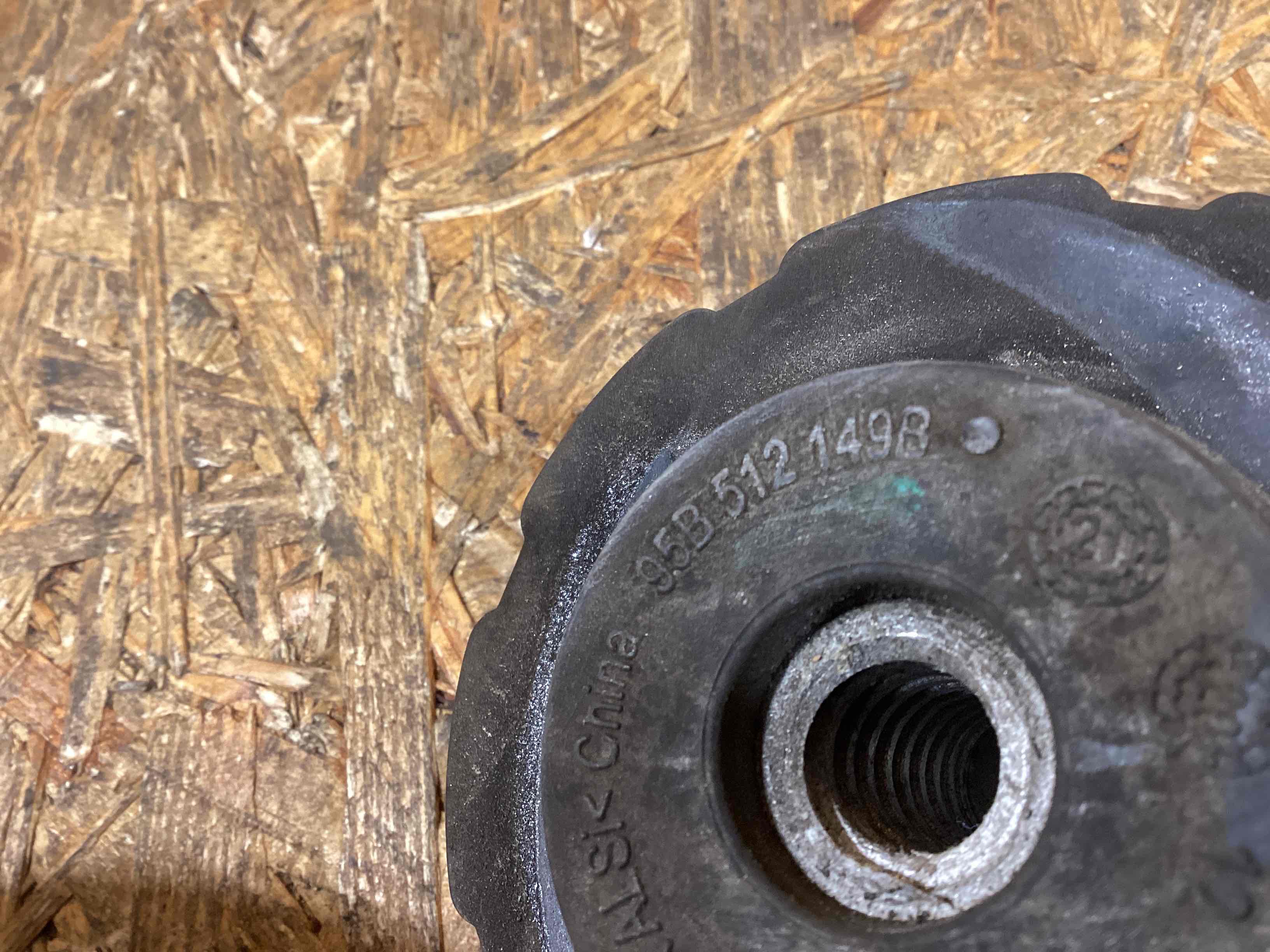 Пружина подвески Porsche Macan 190226-140