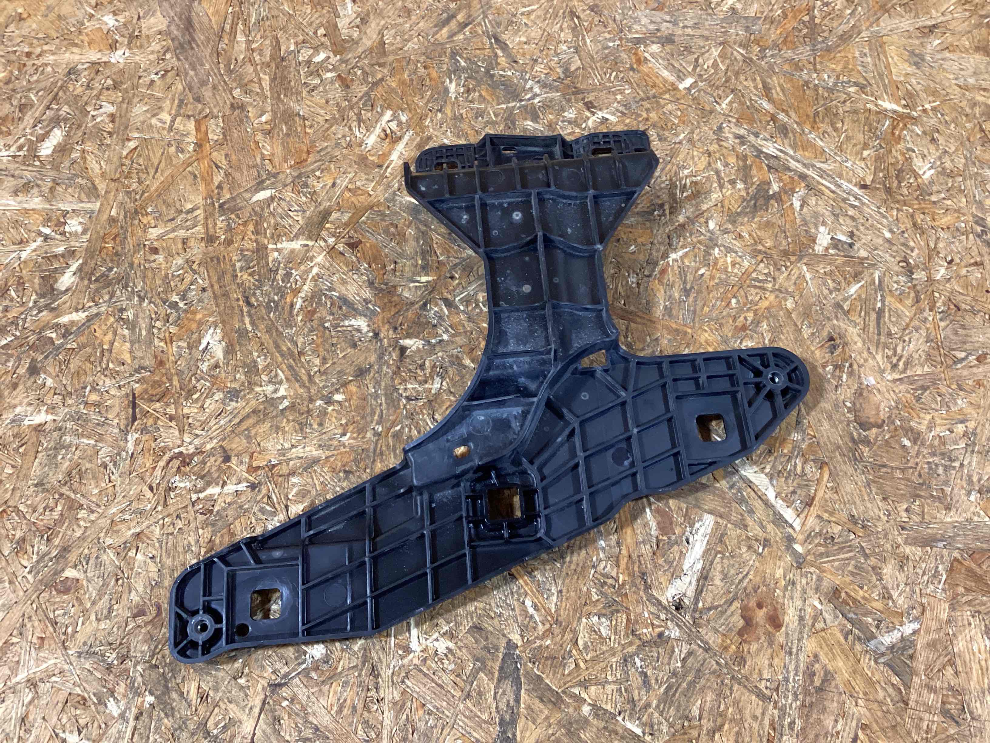 Крепление фары Porsche Macan 190226-142