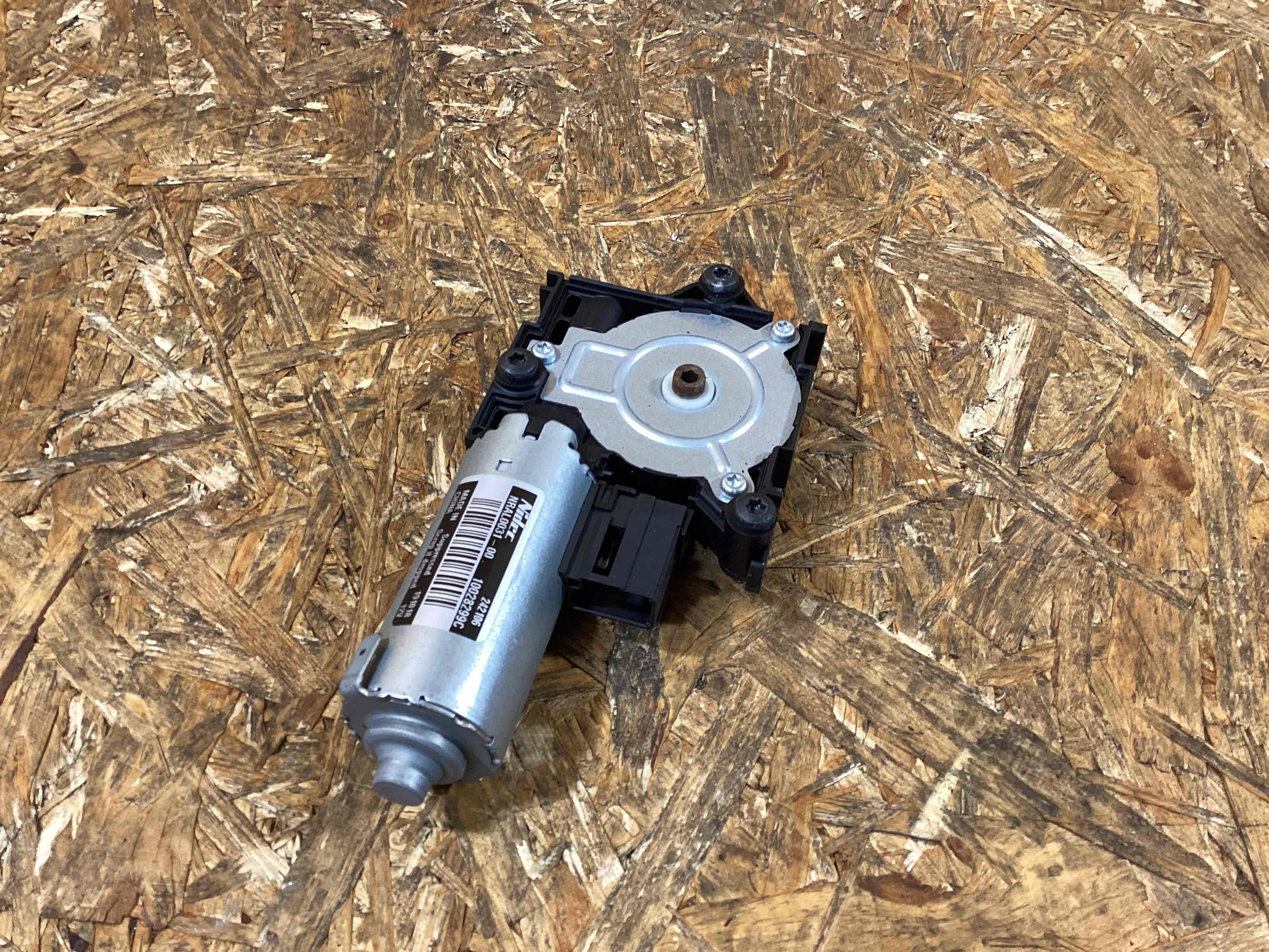 Моторчик стеклоподъемника Porsche Panamera 190226-143