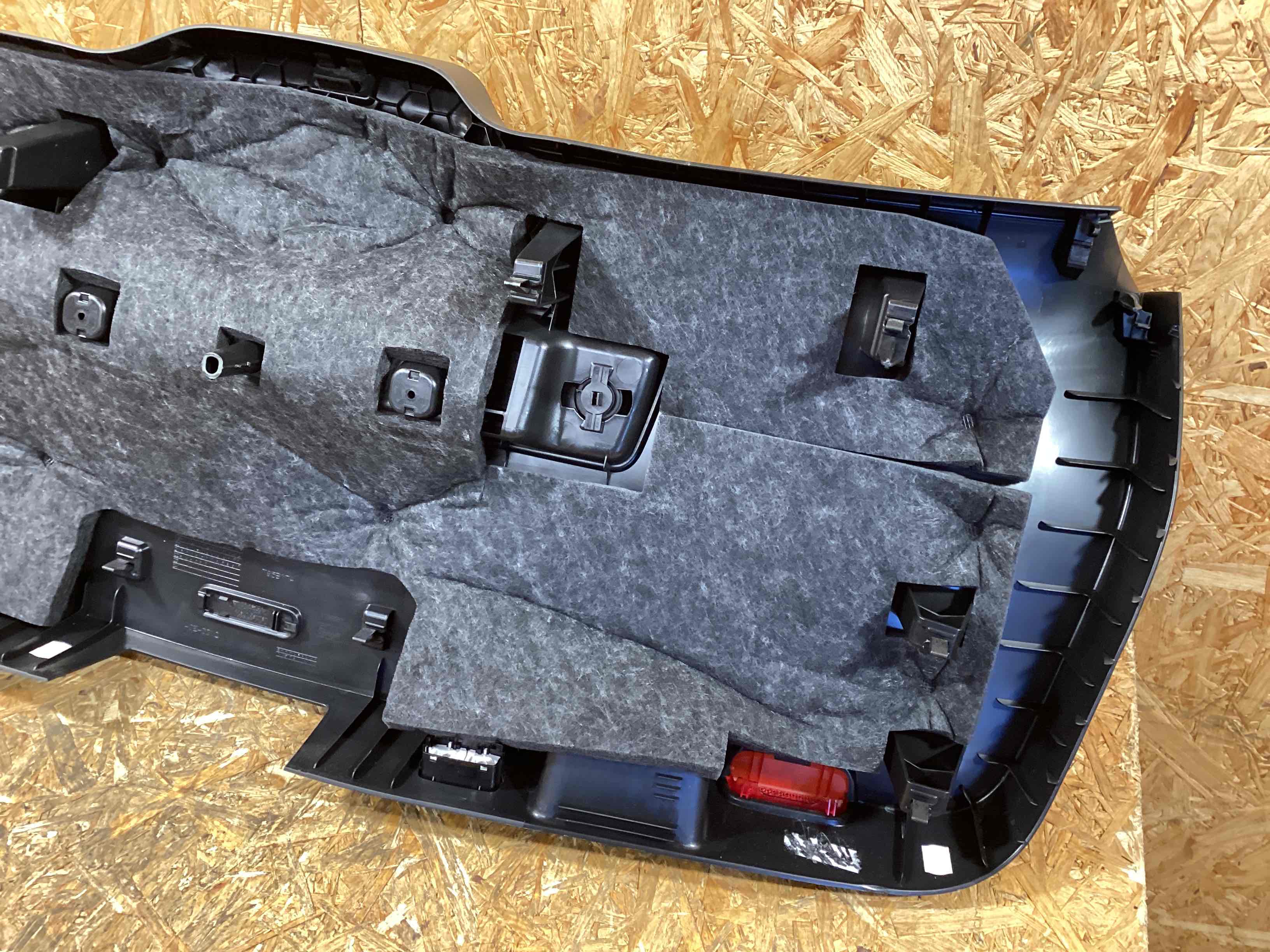 Элемент отделки салона, багажника Porsche Macan 190226-146