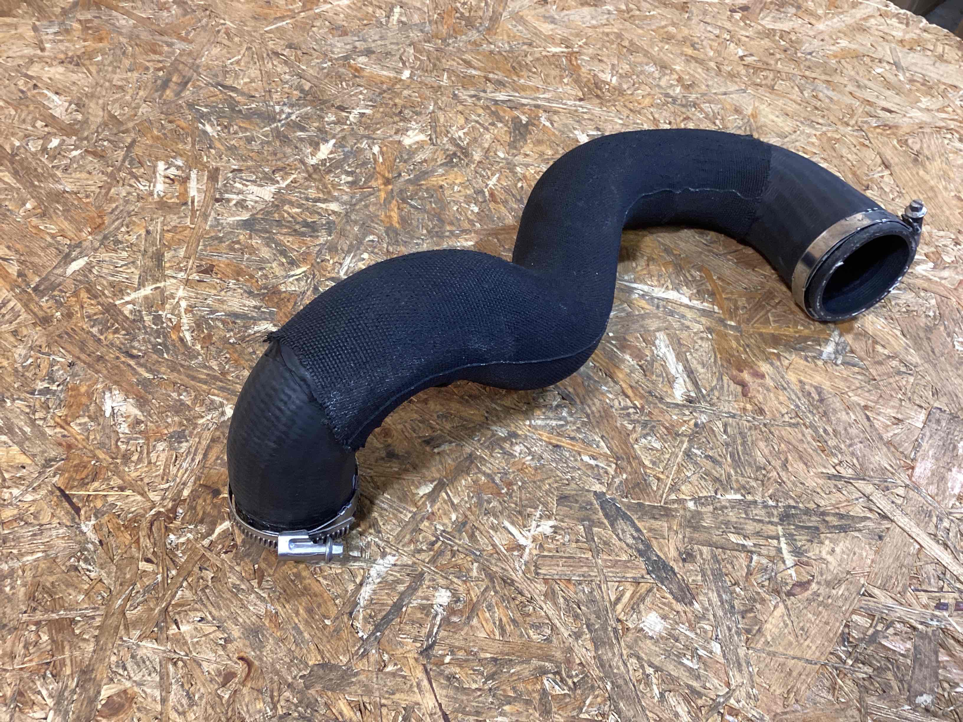 Патрубок Porsche Macan 190226-151