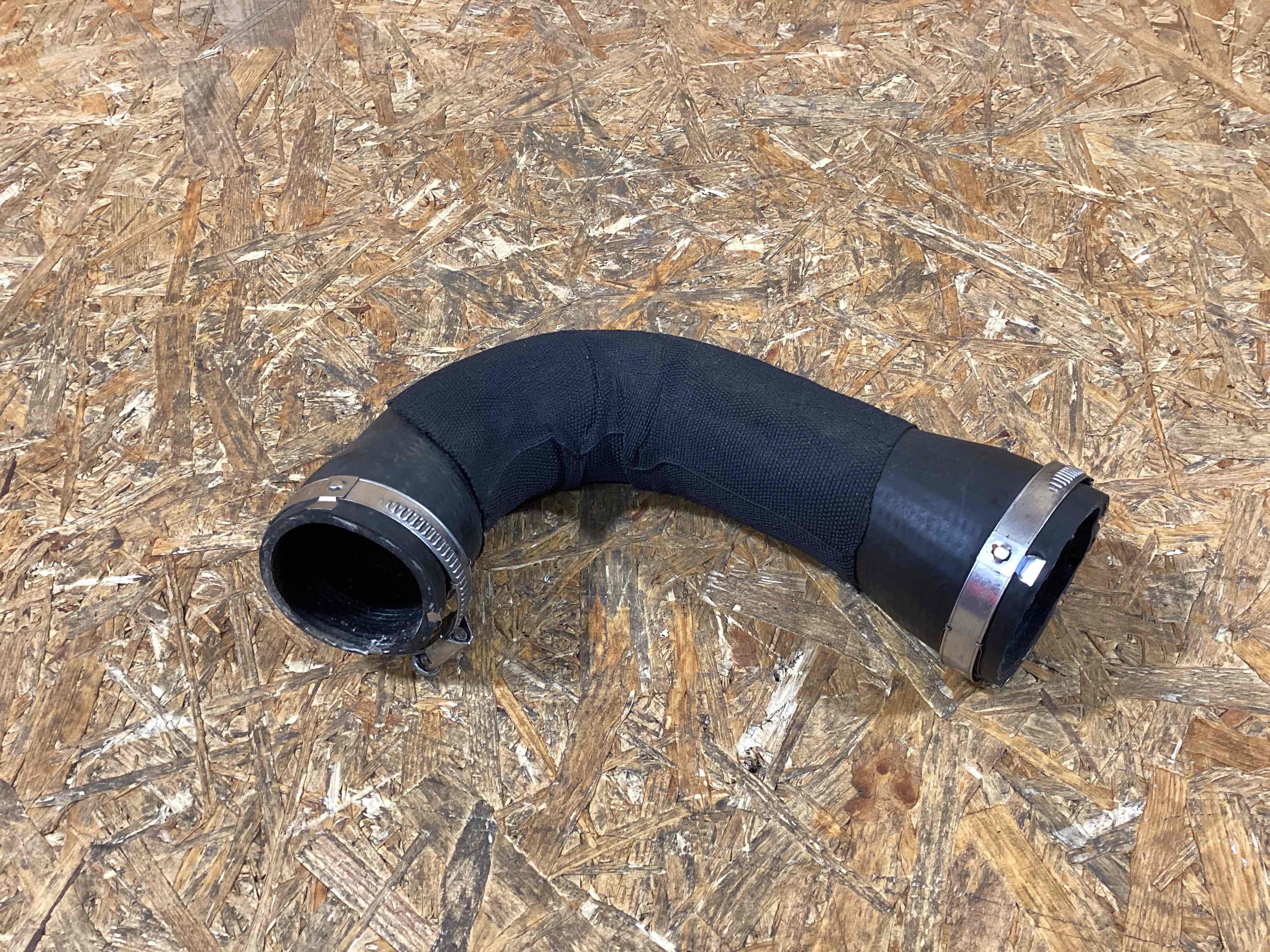 Патрубок Porsche Macan 190226-152