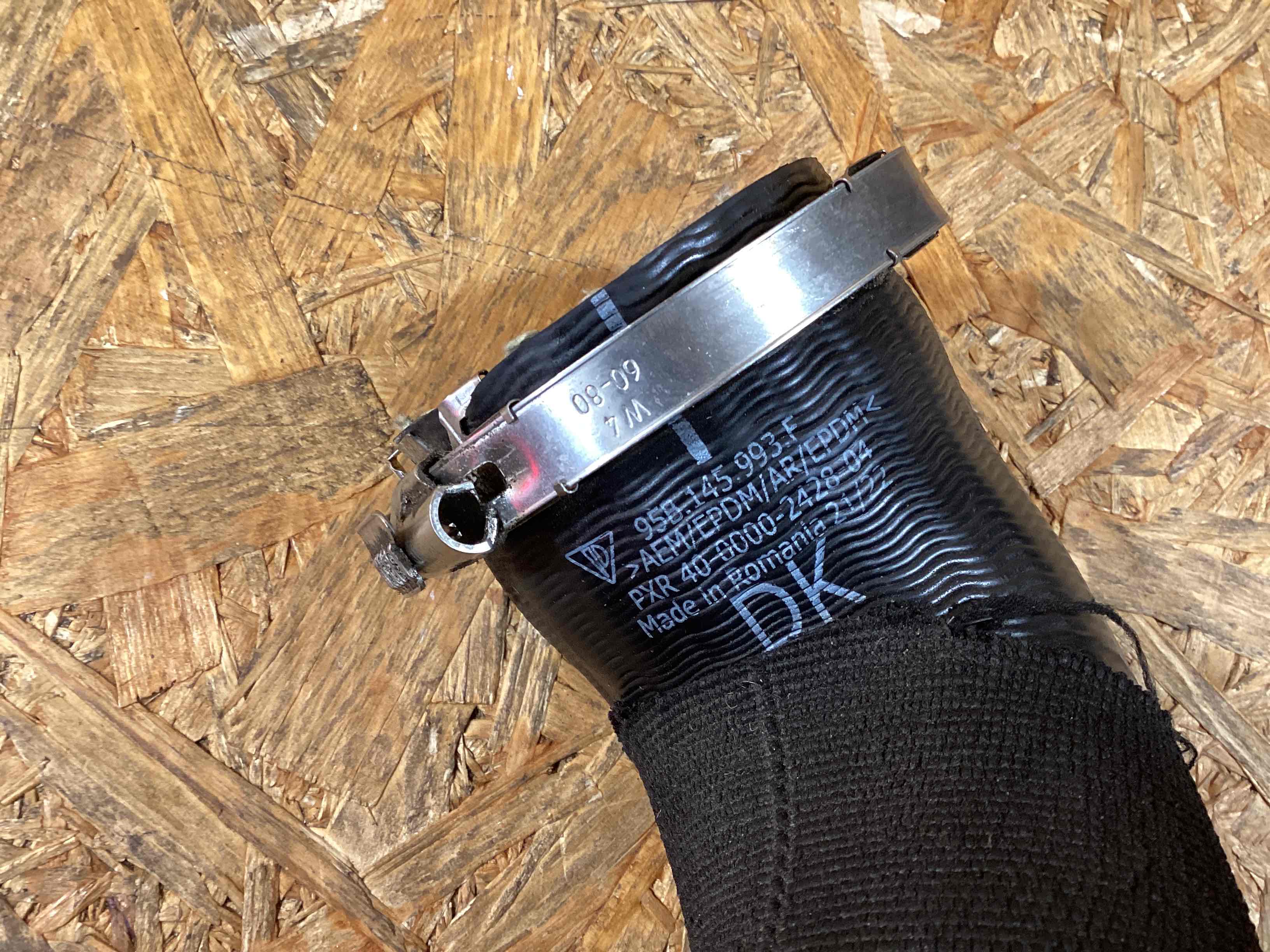 Патрубок Porsche Macan 190226-153