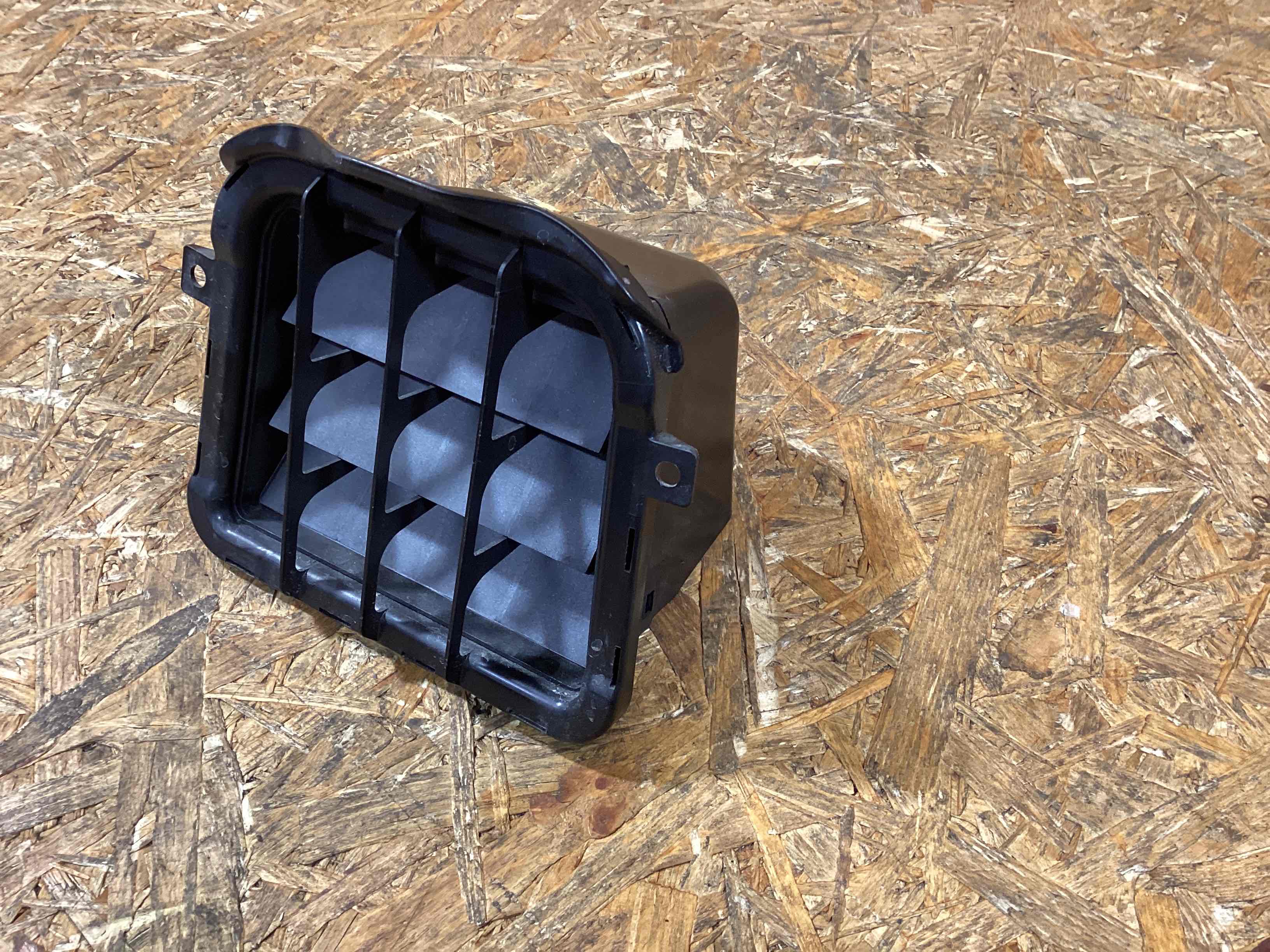 Воздуховод Porsche Macan 190226-154