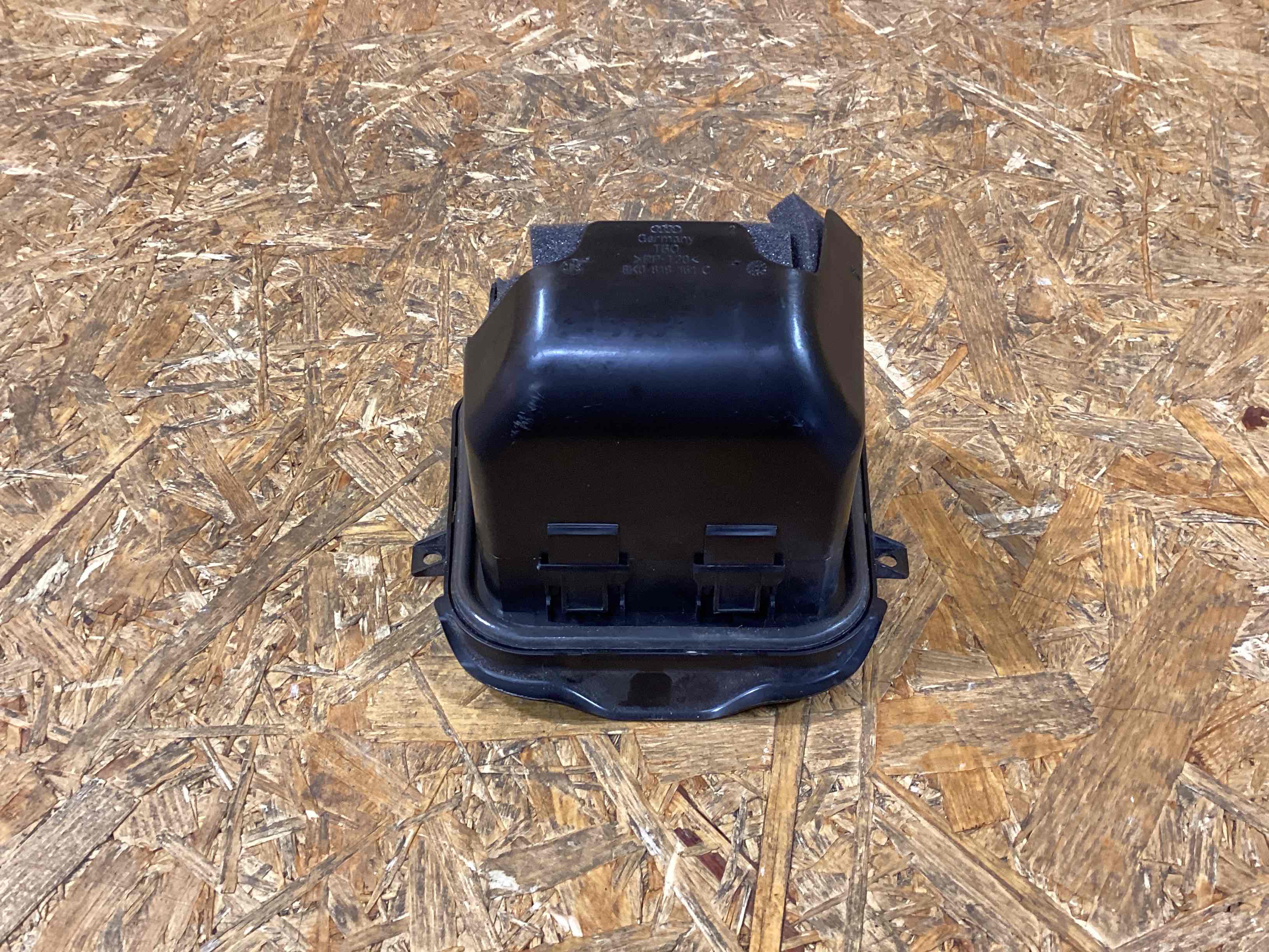 Воздуховод Porsche Macan 190226-154