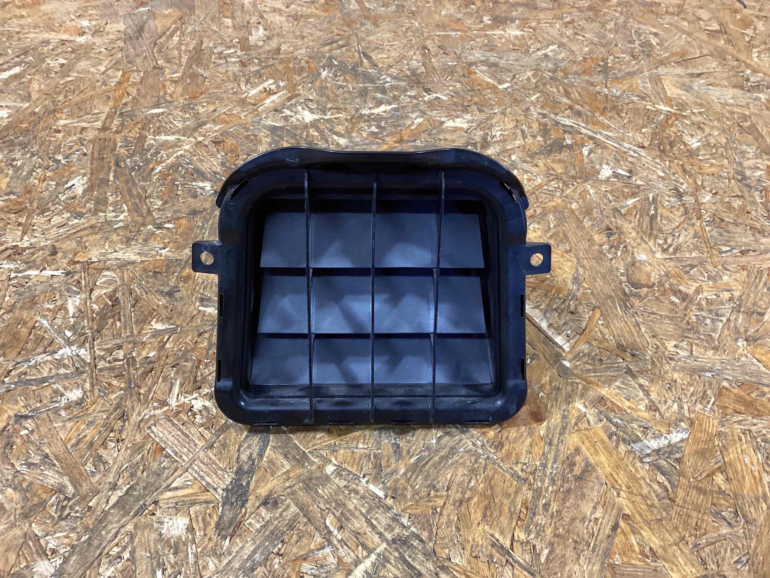 Воздуховод Porsche Macan 190226-155