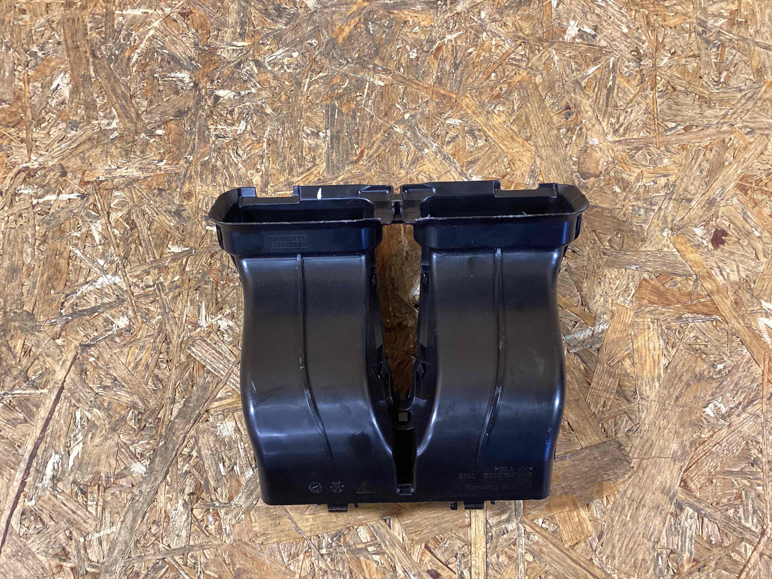 Воздуховод Porsche Macan 190226-156