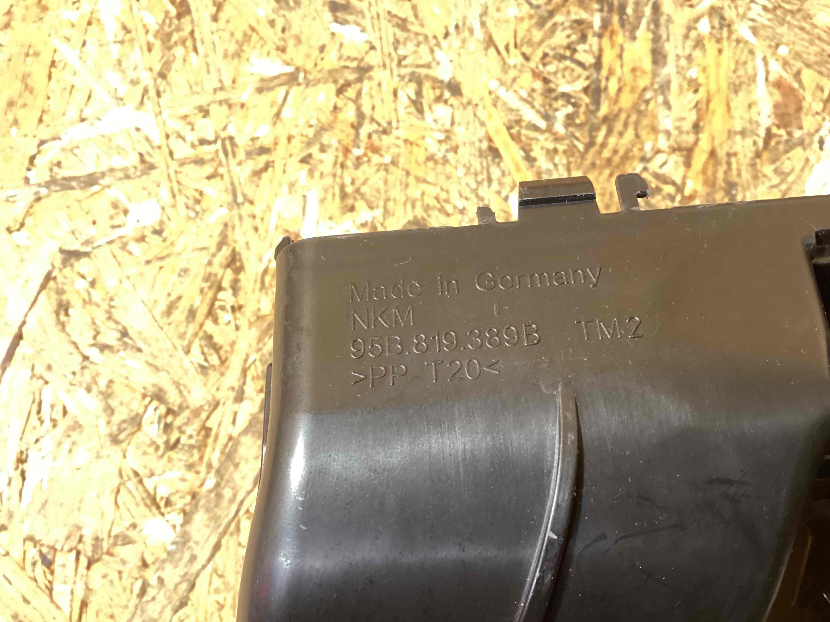 Воздуховод Porsche Macan 190226-156